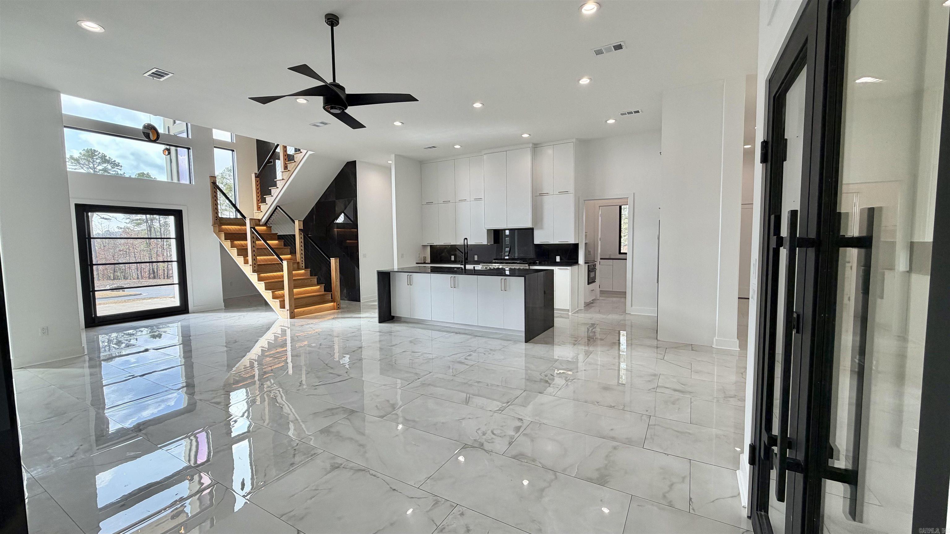 84 Orle Circle Property Photo 2