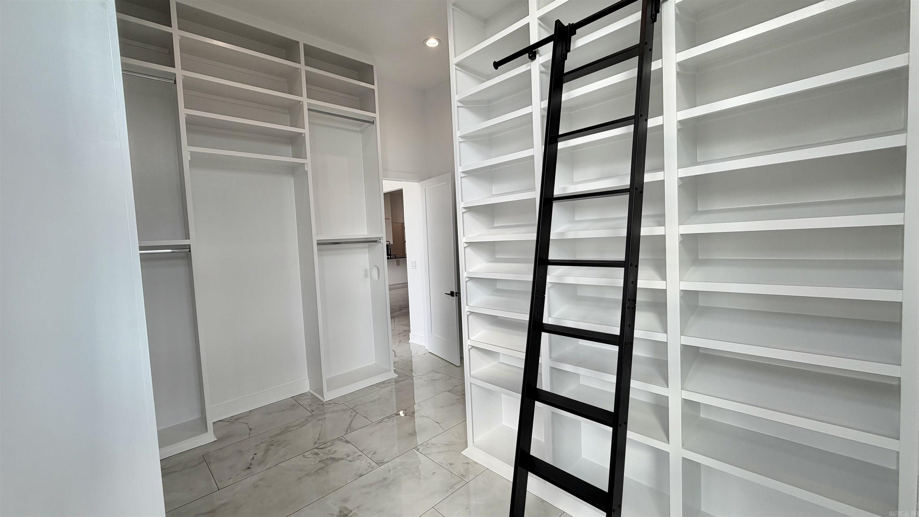 84 Orle Circle Property Photo 18