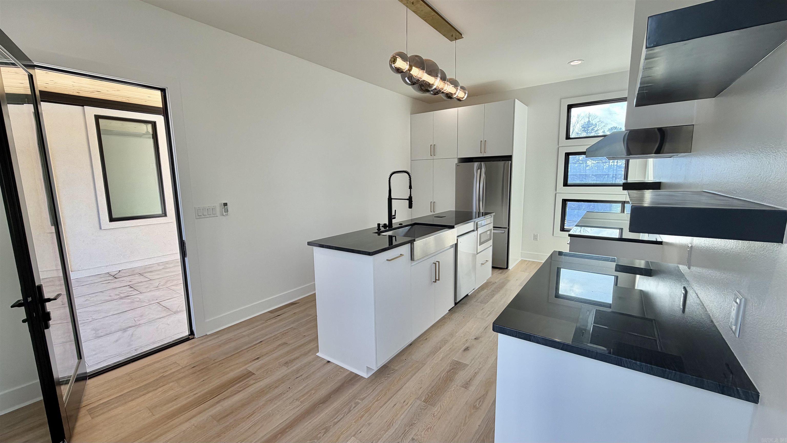 84 Orle Circle Property Photo 37