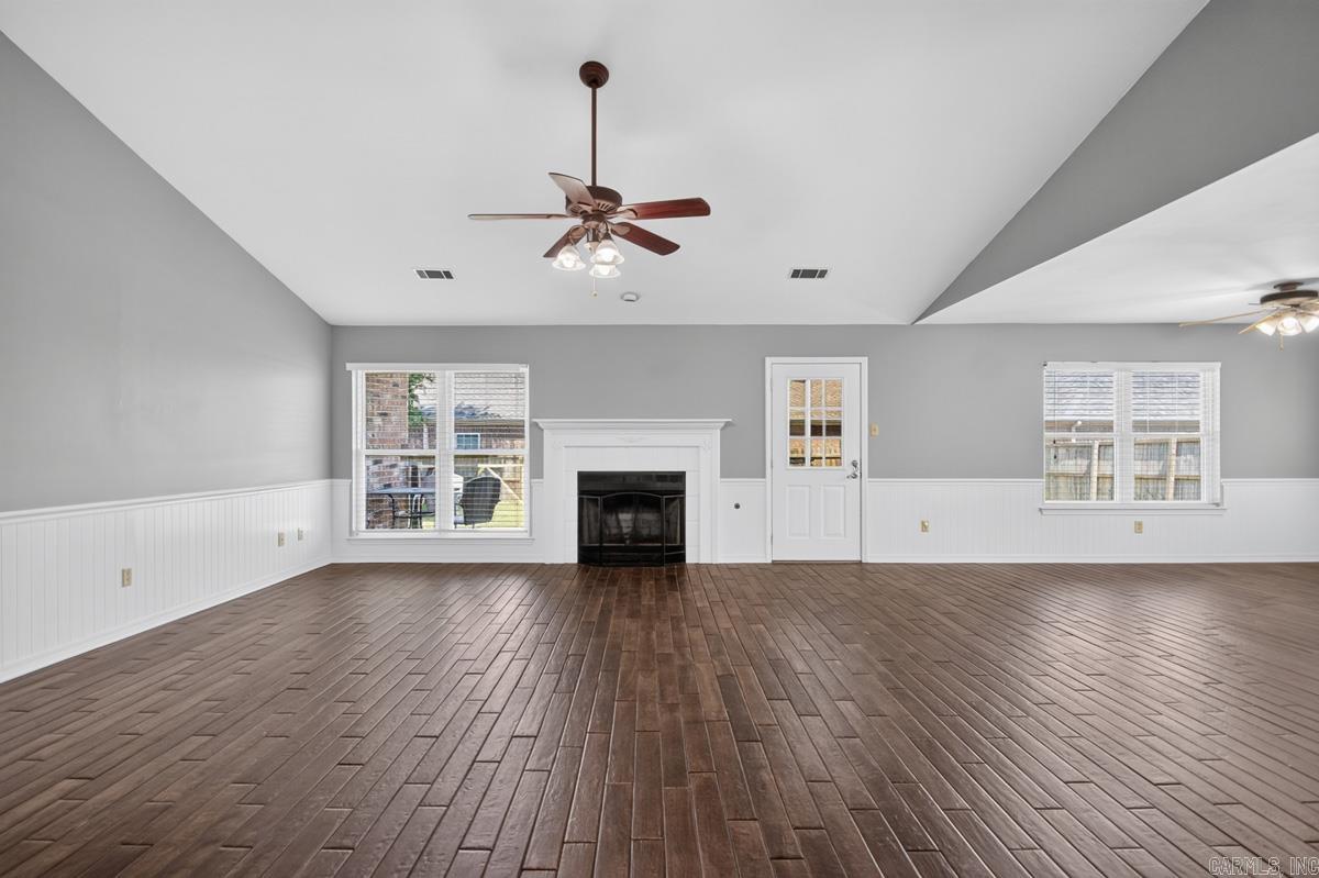 10 Nevada Ln Property Photo 5