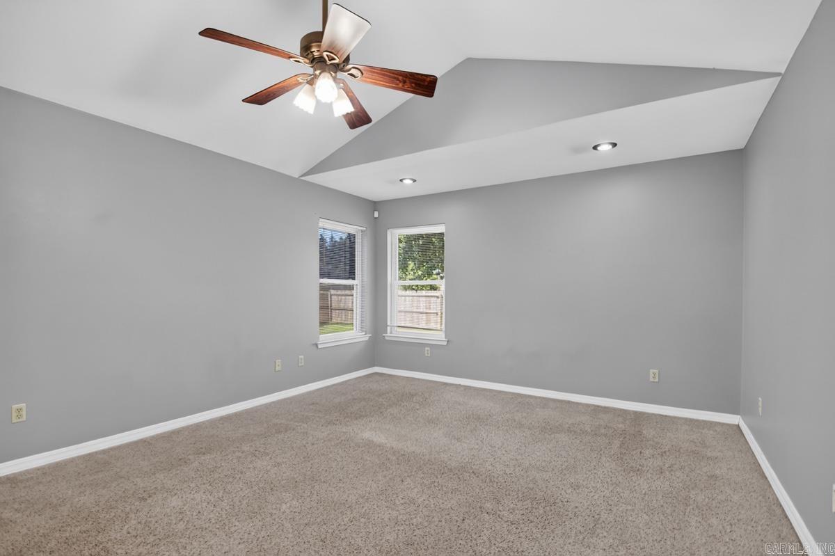 10 Nevada Ln Property Photo 12