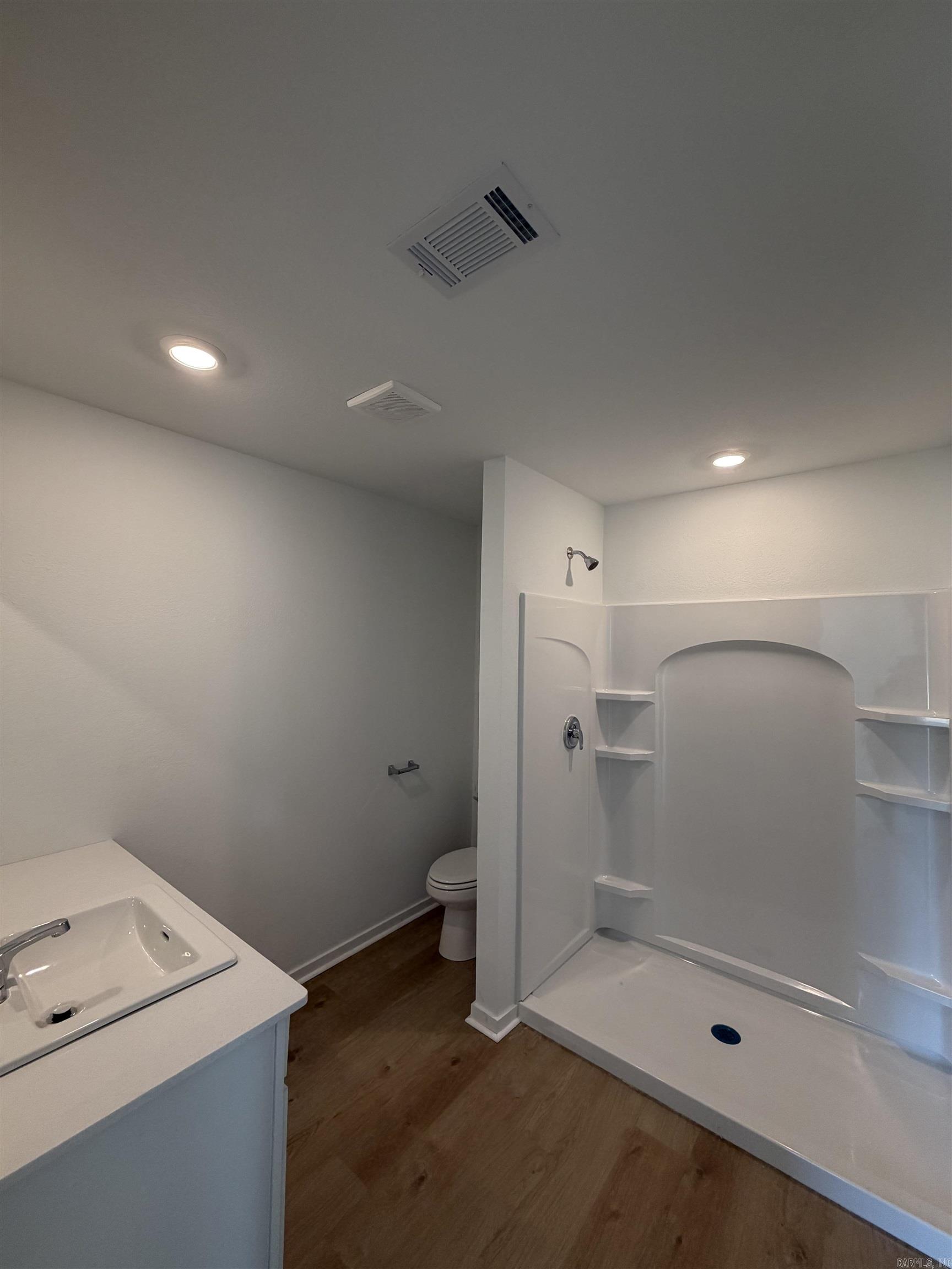 129 Flat Wood Avenue Property Photo 9