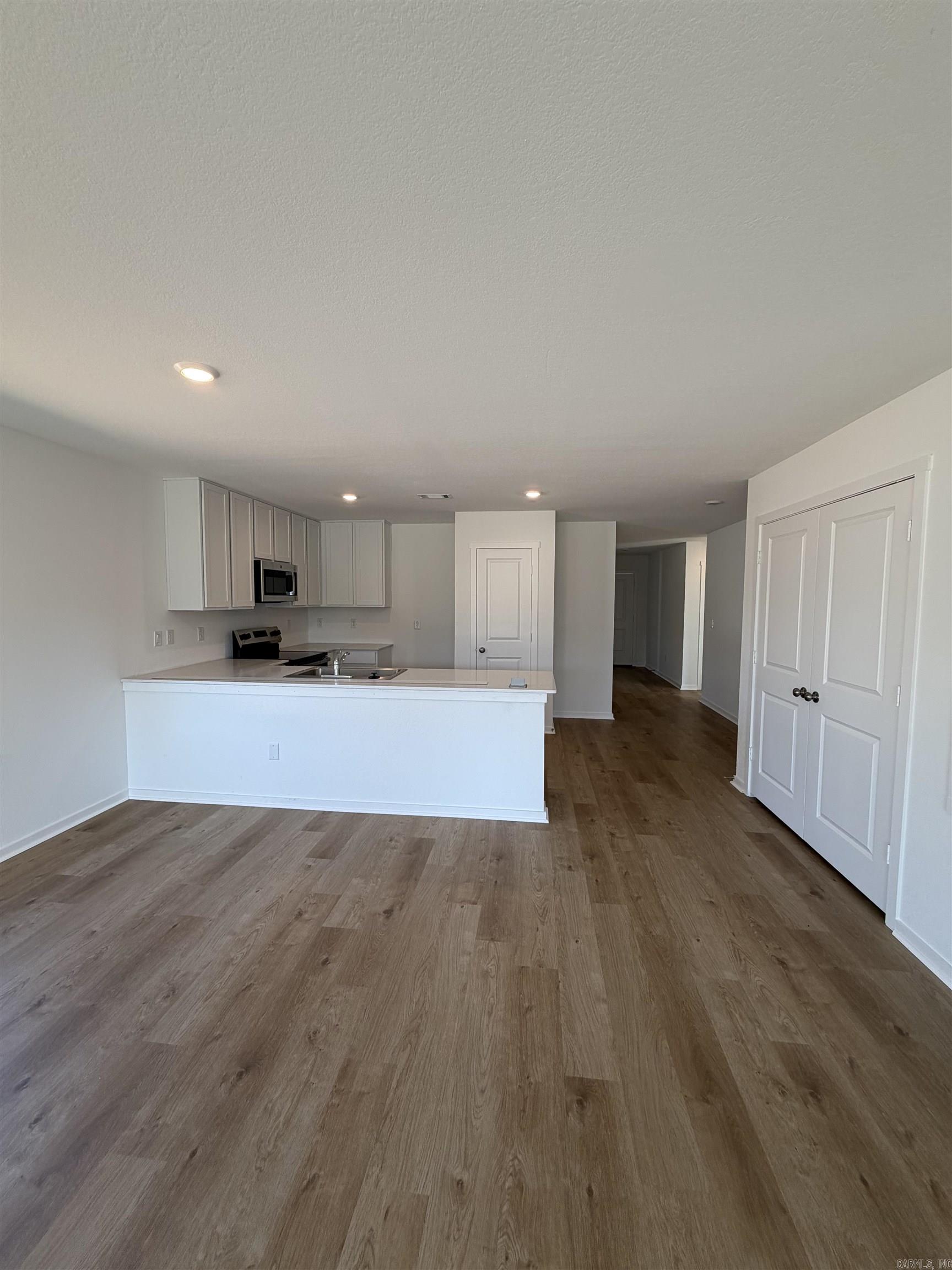 125 Flat Wood Avenue Property Photo 3