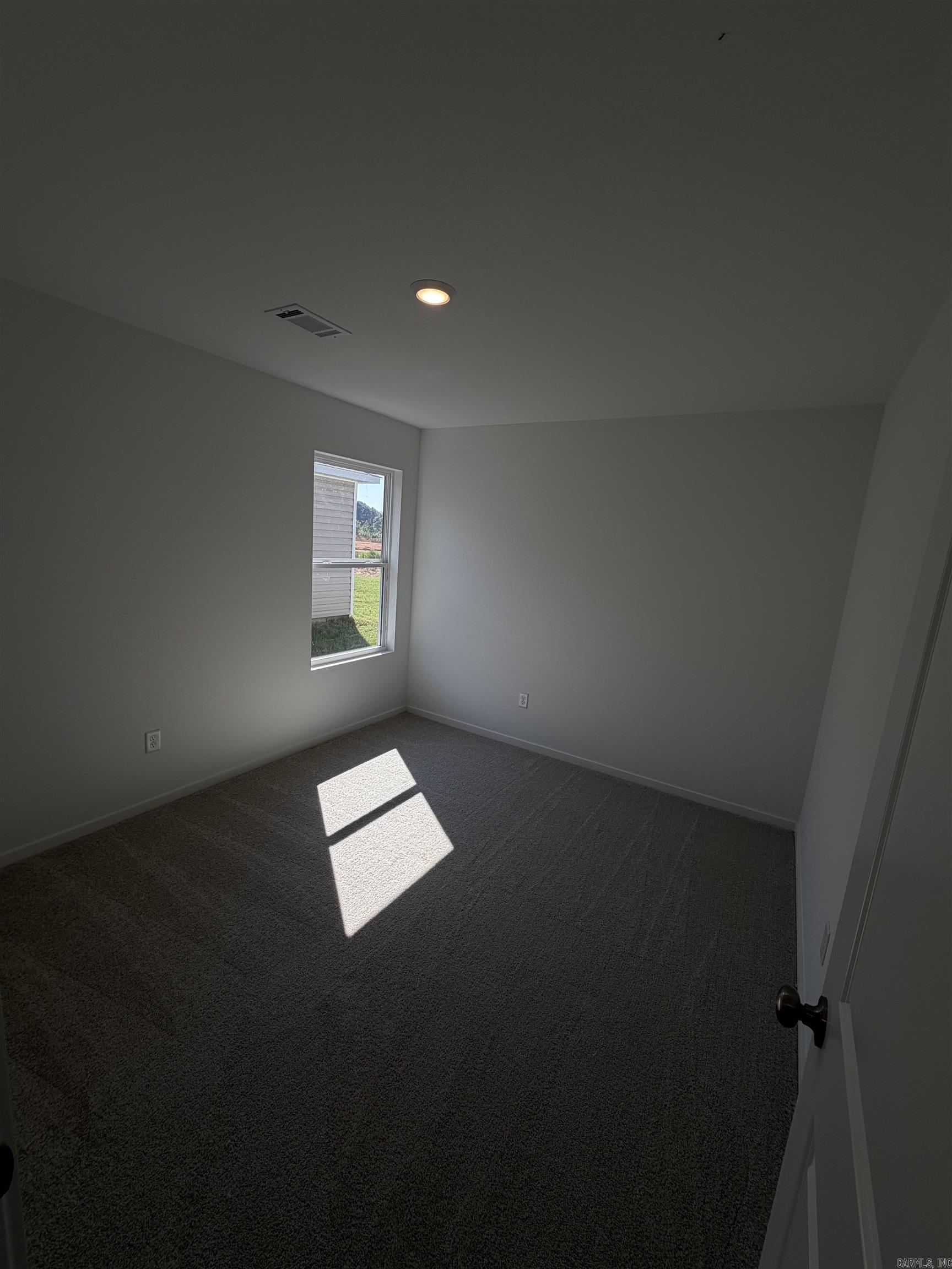125 Flat Wood Avenue Property Photo 8