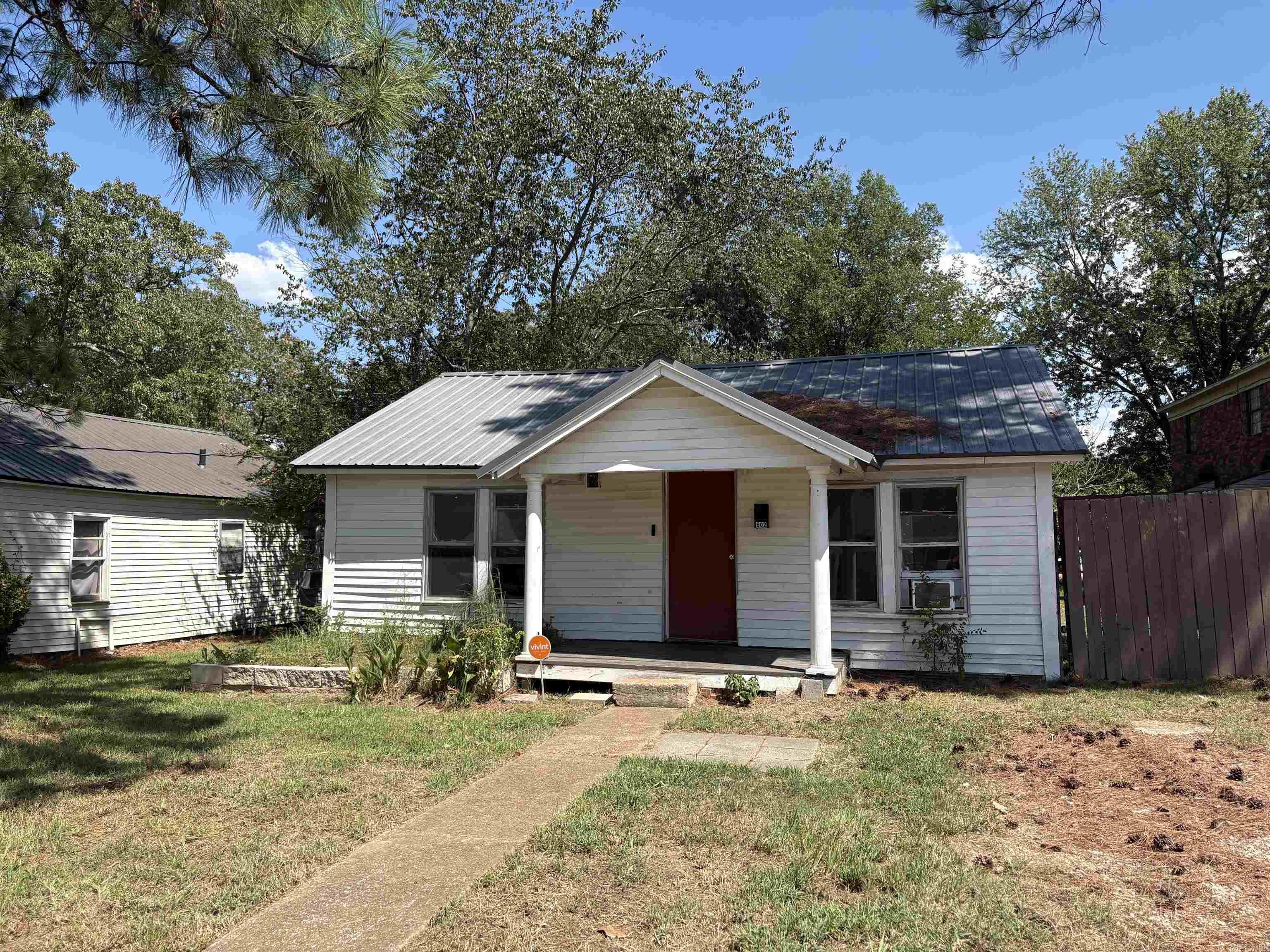 602 N Horton Property Photo 1