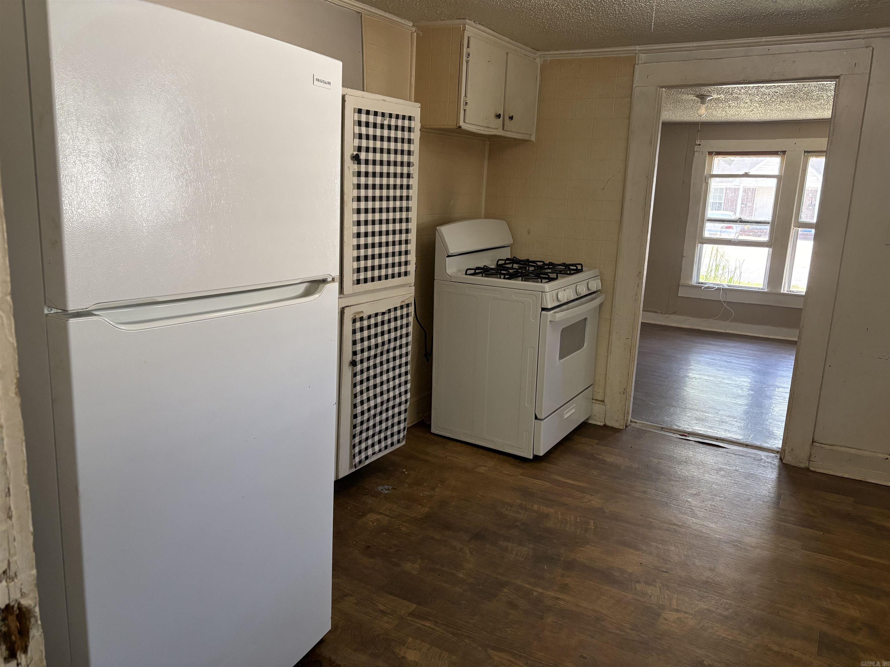 602 N Horton Property Photo 5