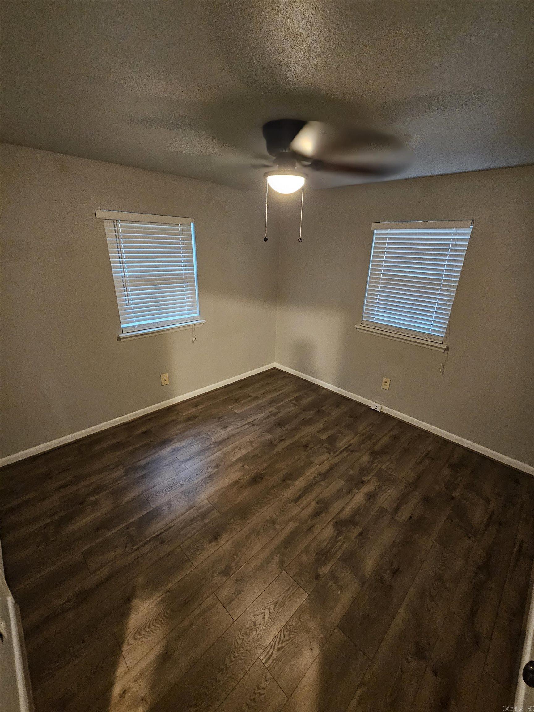 709 N Buchanan Street Property Photo 10