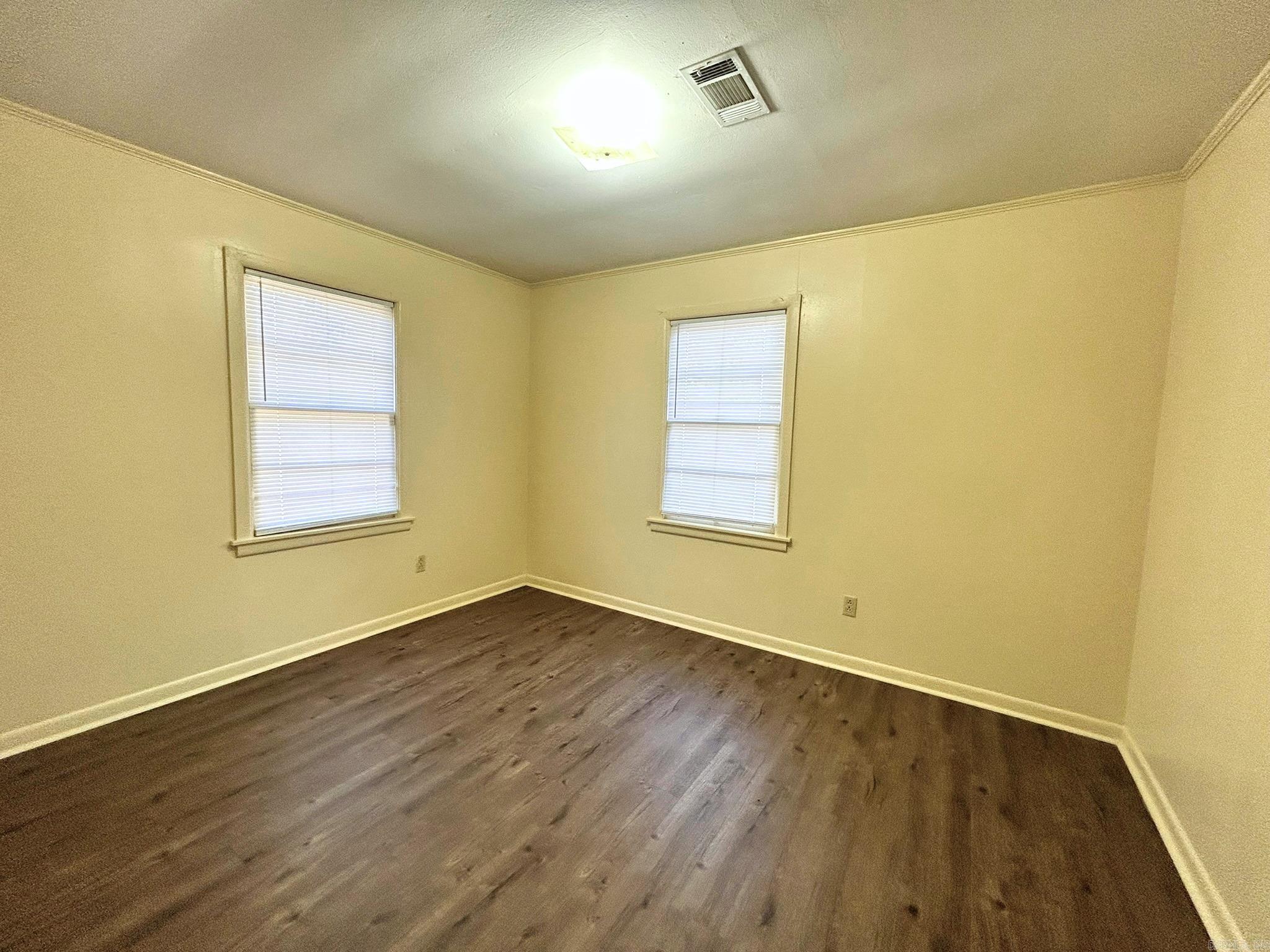 304 W 34th Avenue Property Photo 9