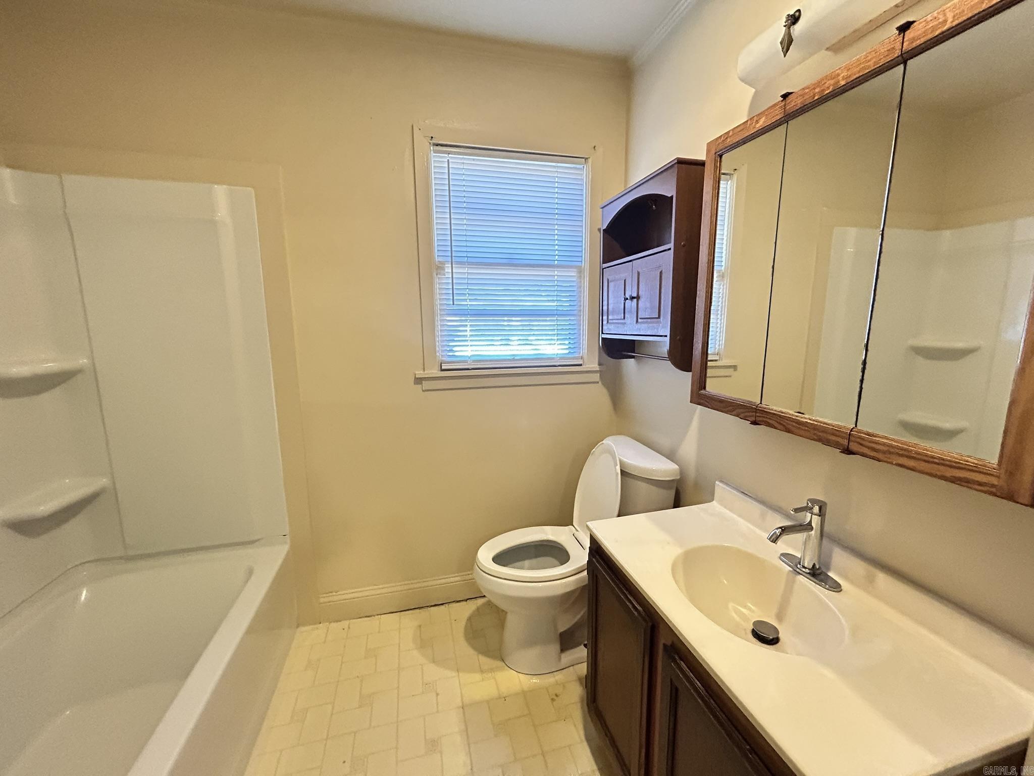 304 W 34th Avenue Property Photo 11