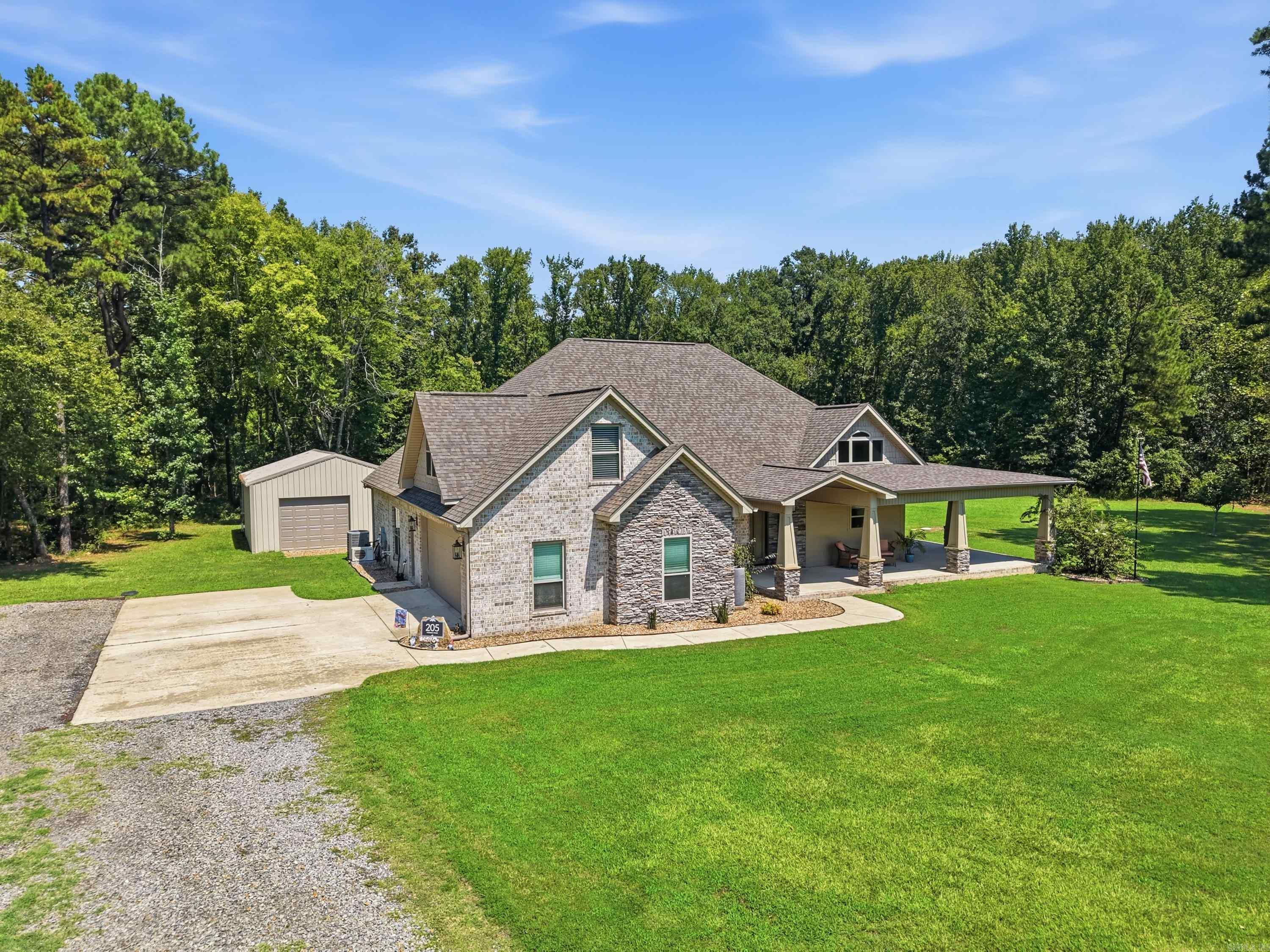 205 Morden Road Property Photo 4