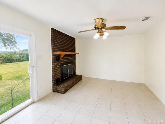 2071 Elaine Circle Property Photo 5