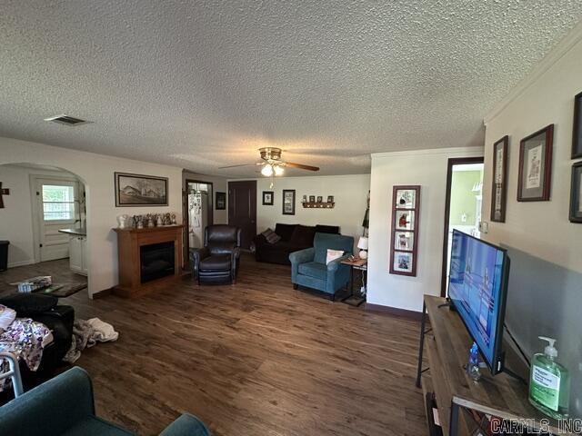 502 S Main Street Property Photo 2