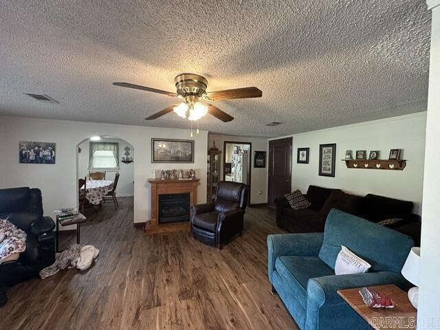502 S Main Street Property Photo 4