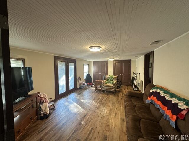 502 S Main Street Property Photo 11