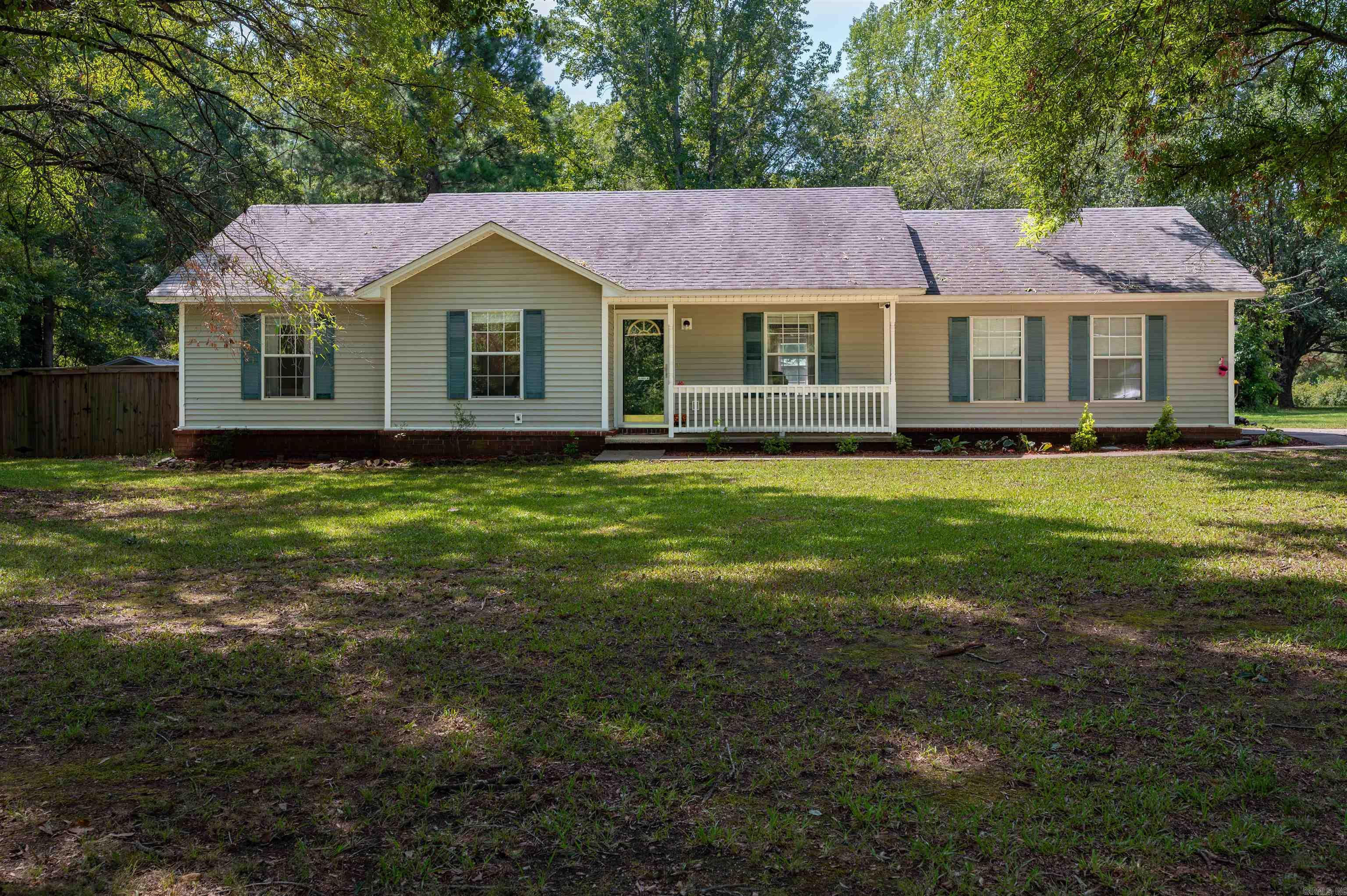 23 Summerwood Drive Property Photo 1