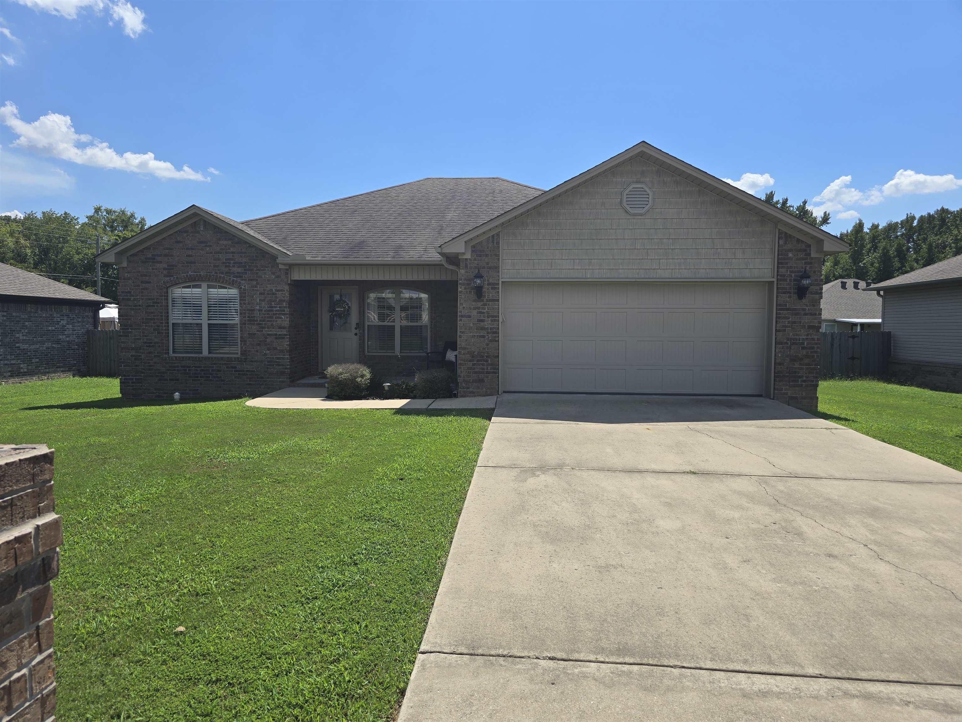 62 Grand Stand Drive Property Photo 2