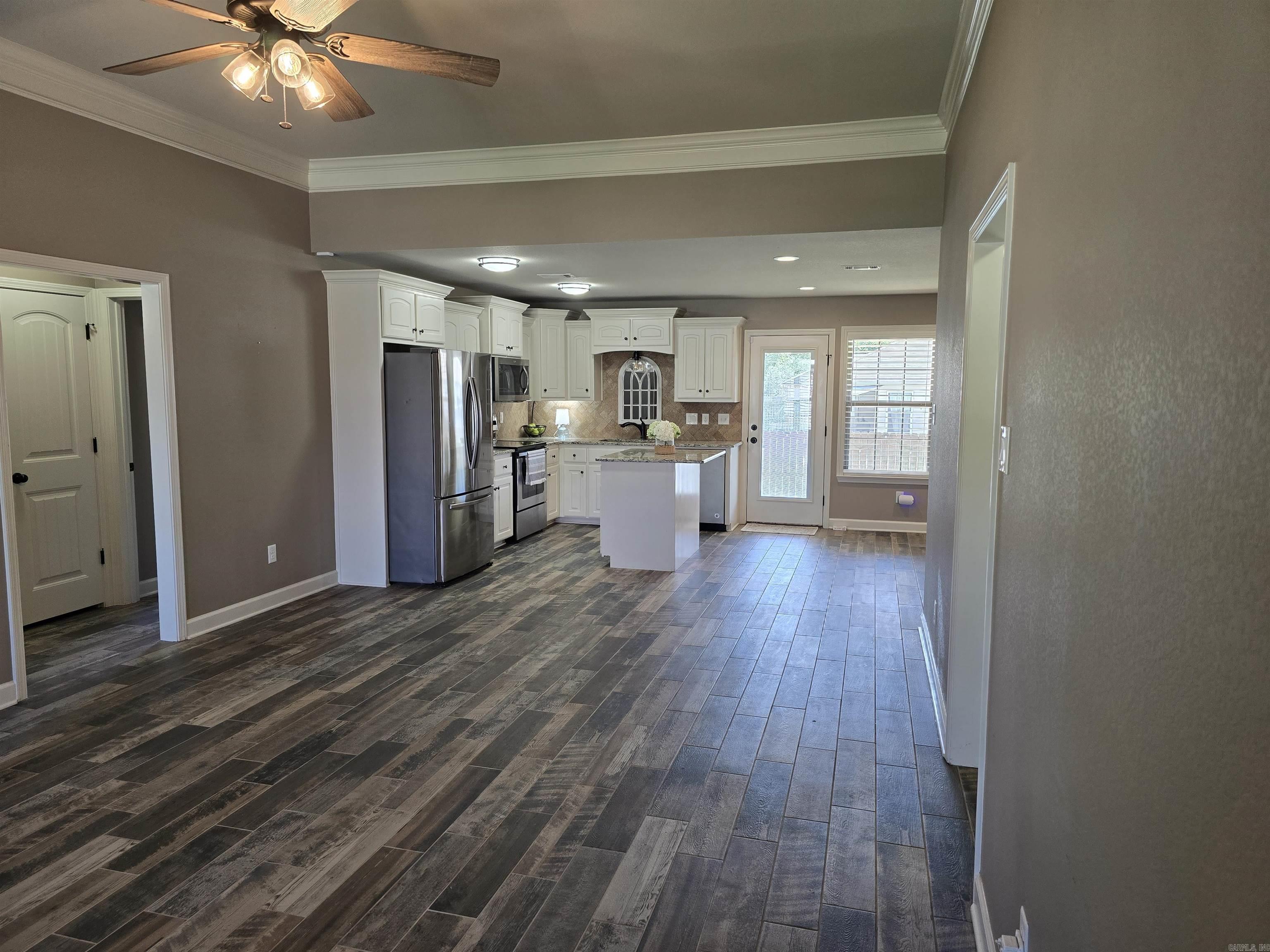 62 Grand Stand Drive Property Photo 6