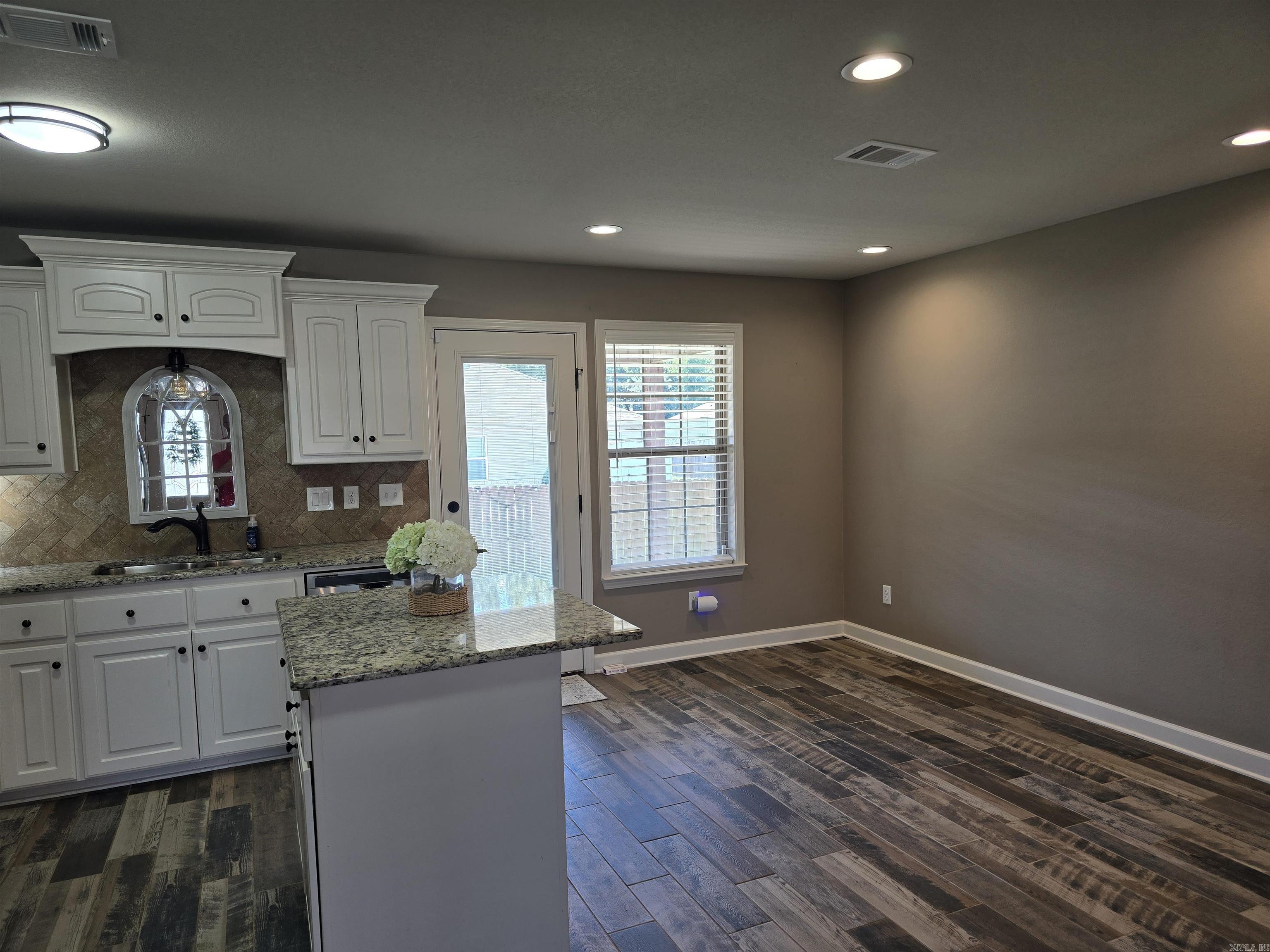 62 Grand Stand Drive Property Photo 9