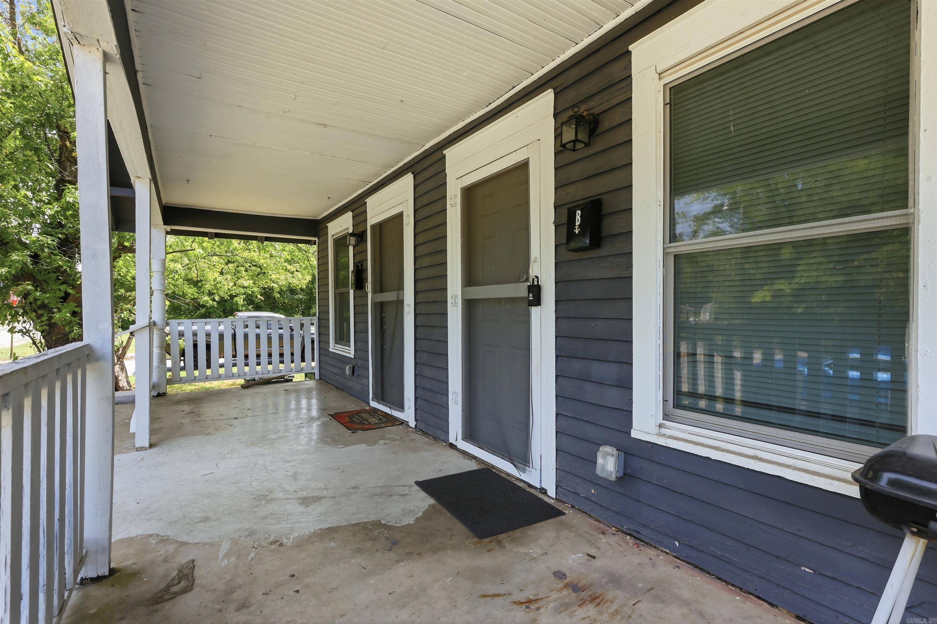 1001 W 33rd Street Property Photo 8