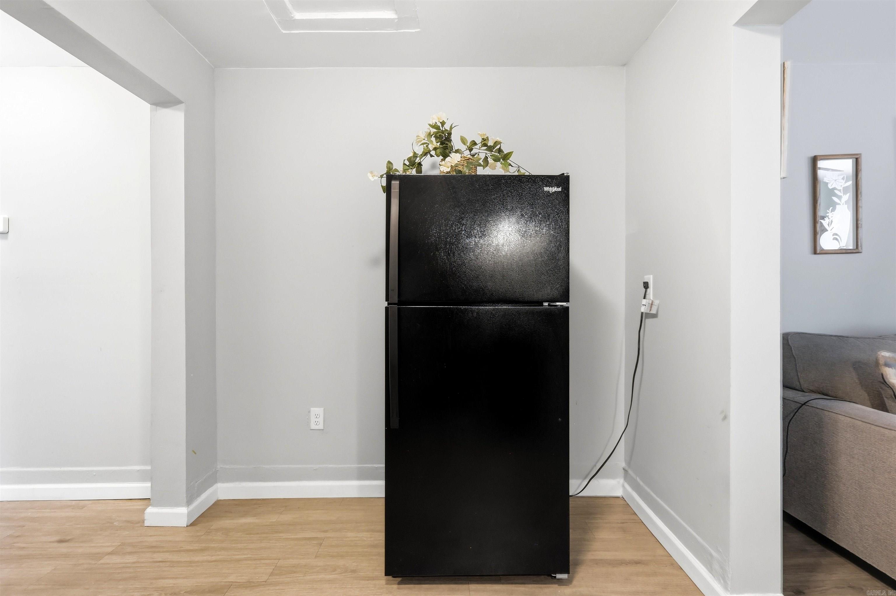 1001 W 33rd Street Property Photo 15