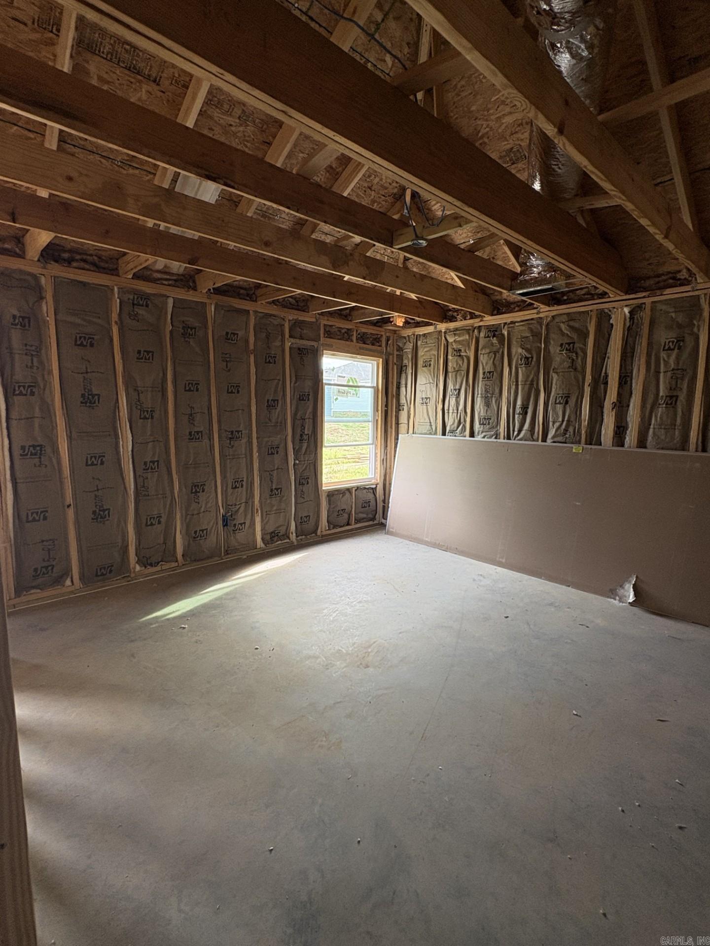 185 Maddison Rachael Property Photo 3