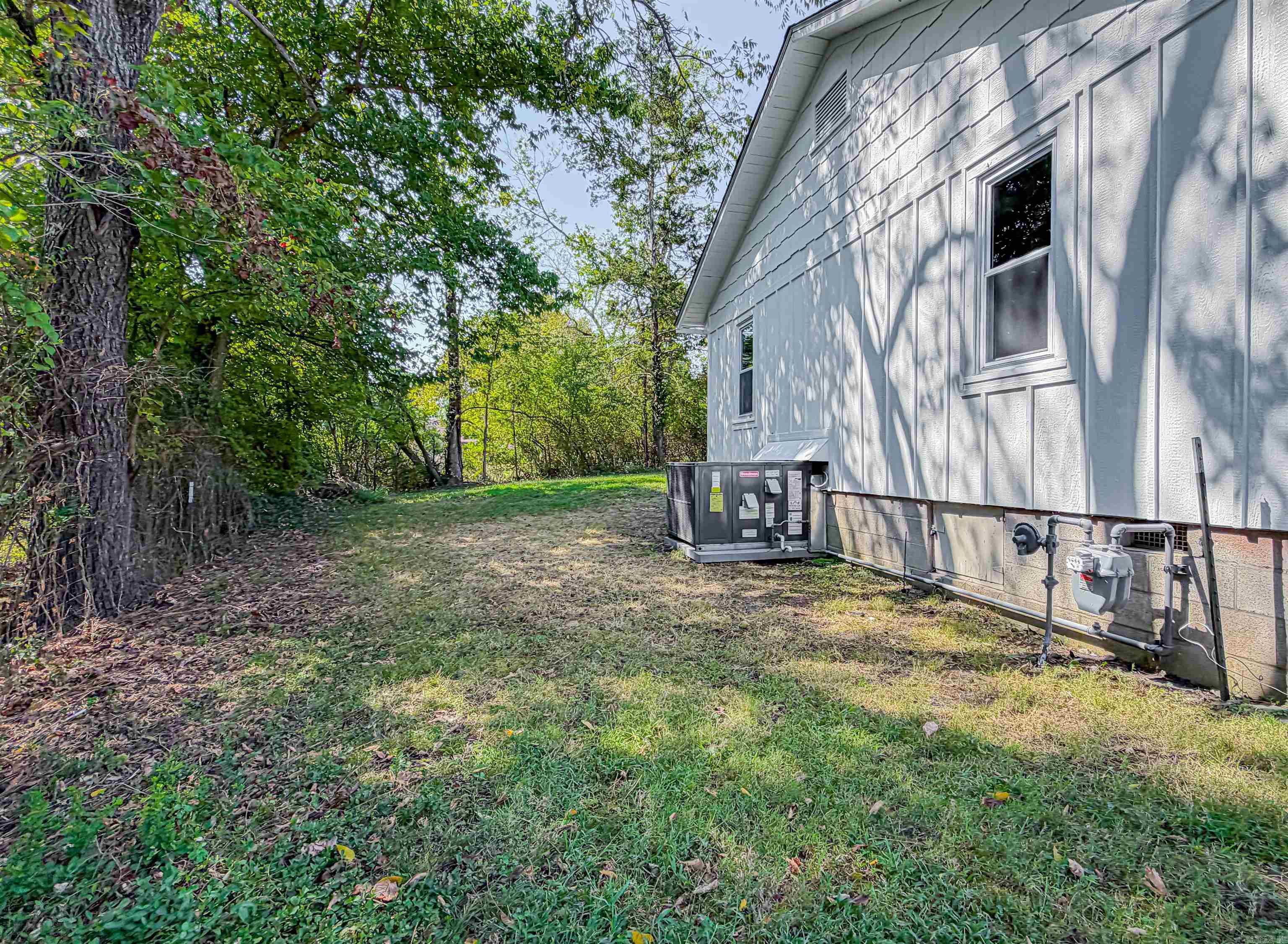 209 W Hwy 62 Property Photo 4