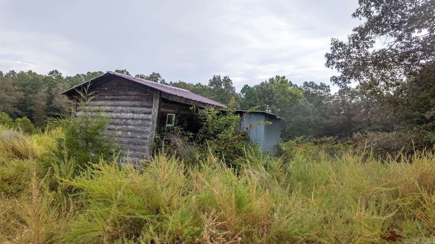 517 Sawmill Road Property Photo 10