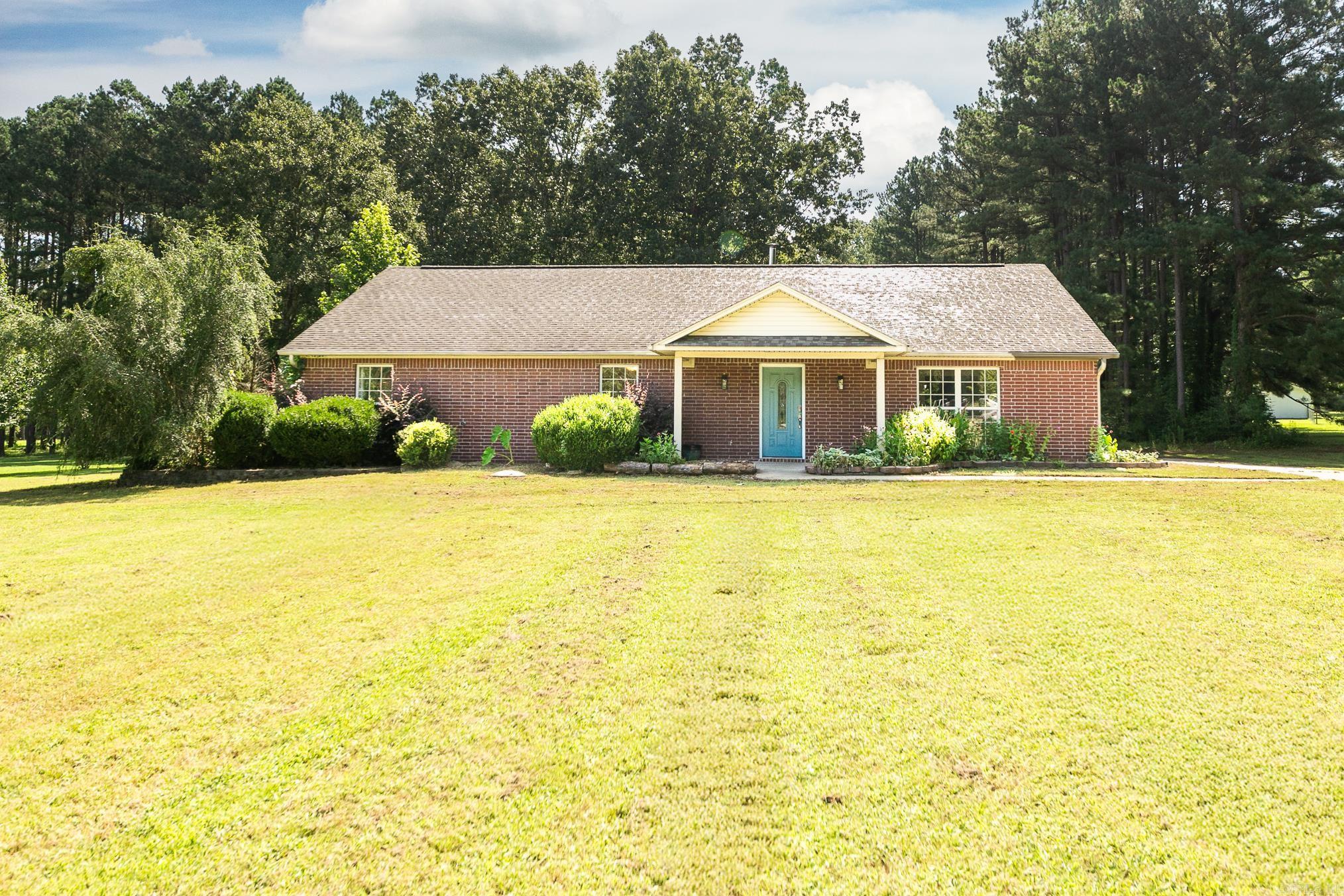 85 Williamsburg Cove Property Photo 1