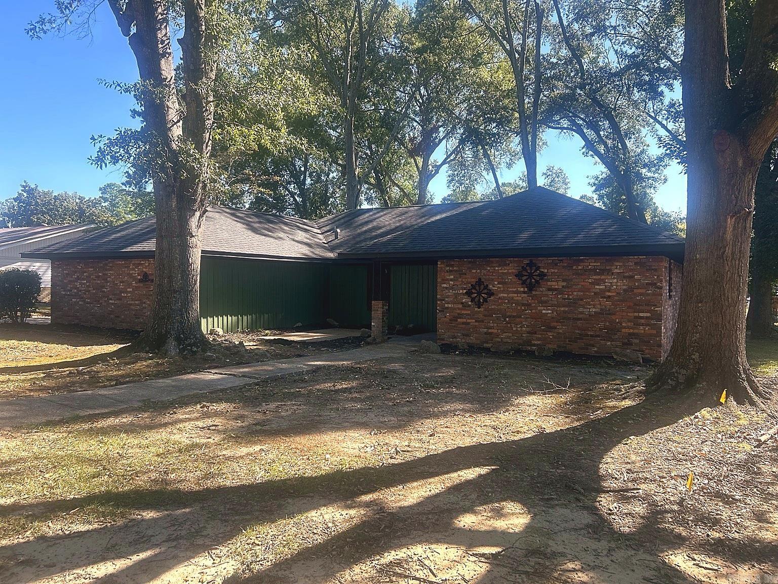 108 Leewood Drive Property Photo 30