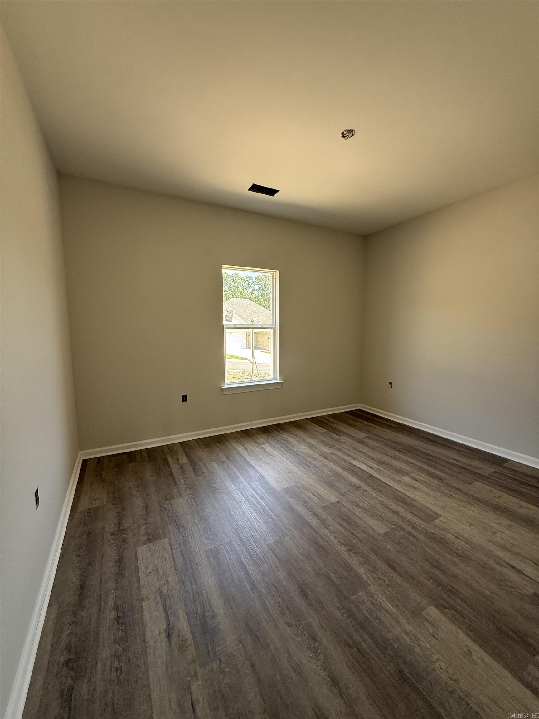 507 Madeleine Circle Property Photo 7
