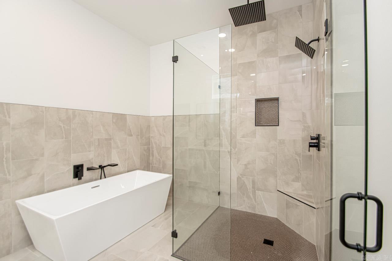 312 Gardens Lane Property Photo 38