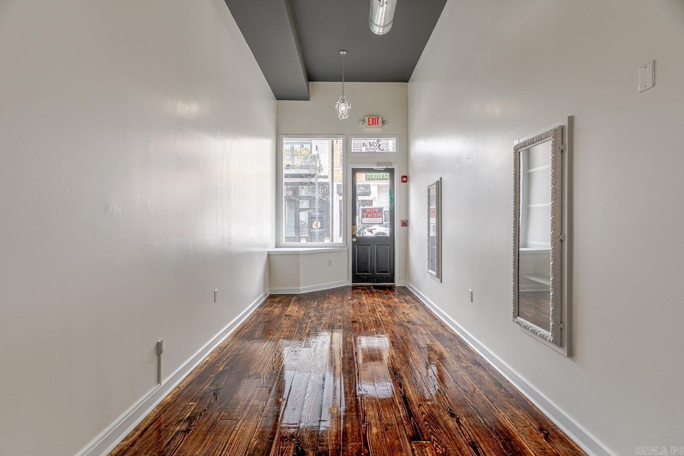 304 S Main St., Ste A Property Photo 12