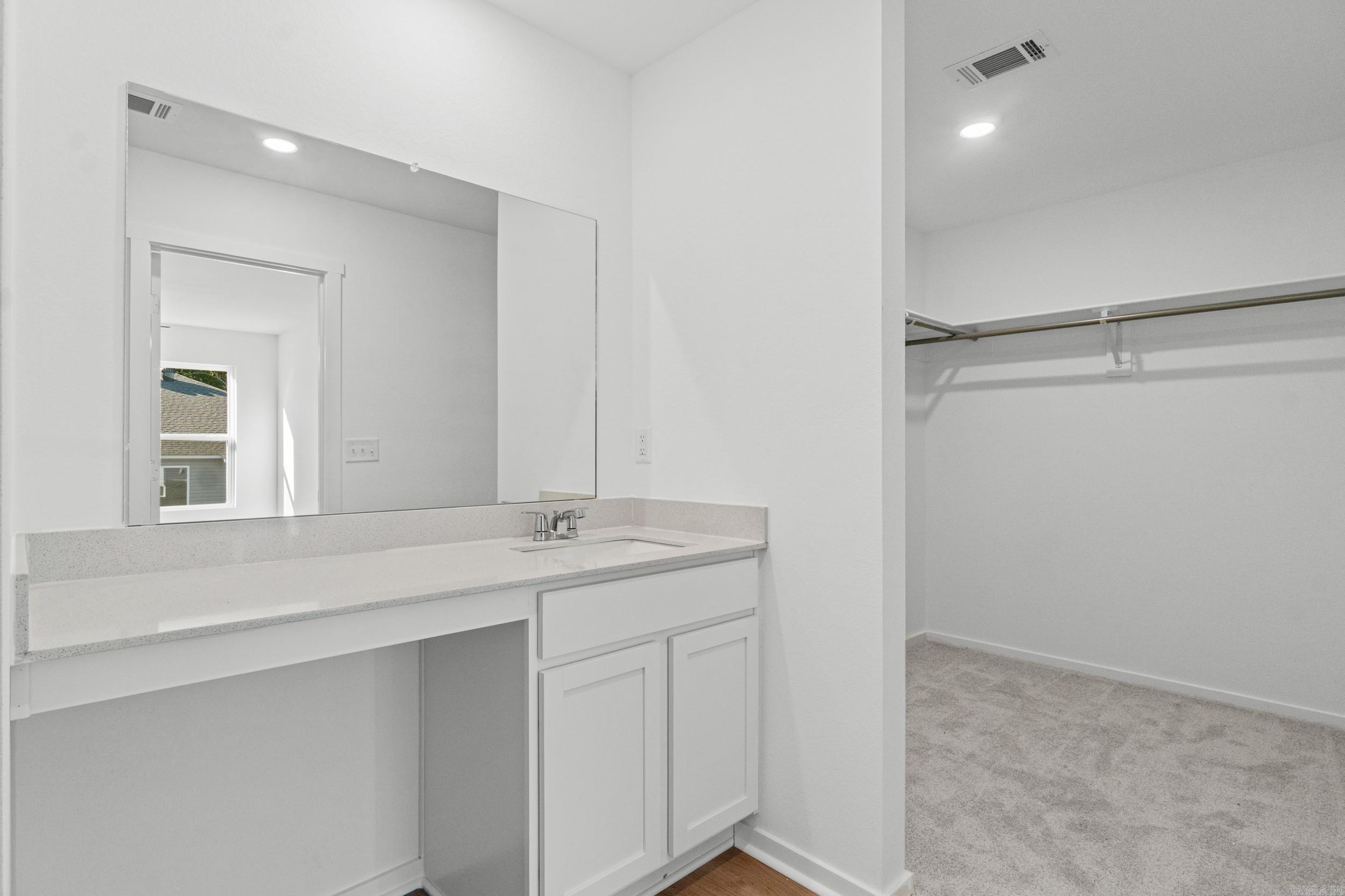 6105 Croft Avenue Property Photo 16