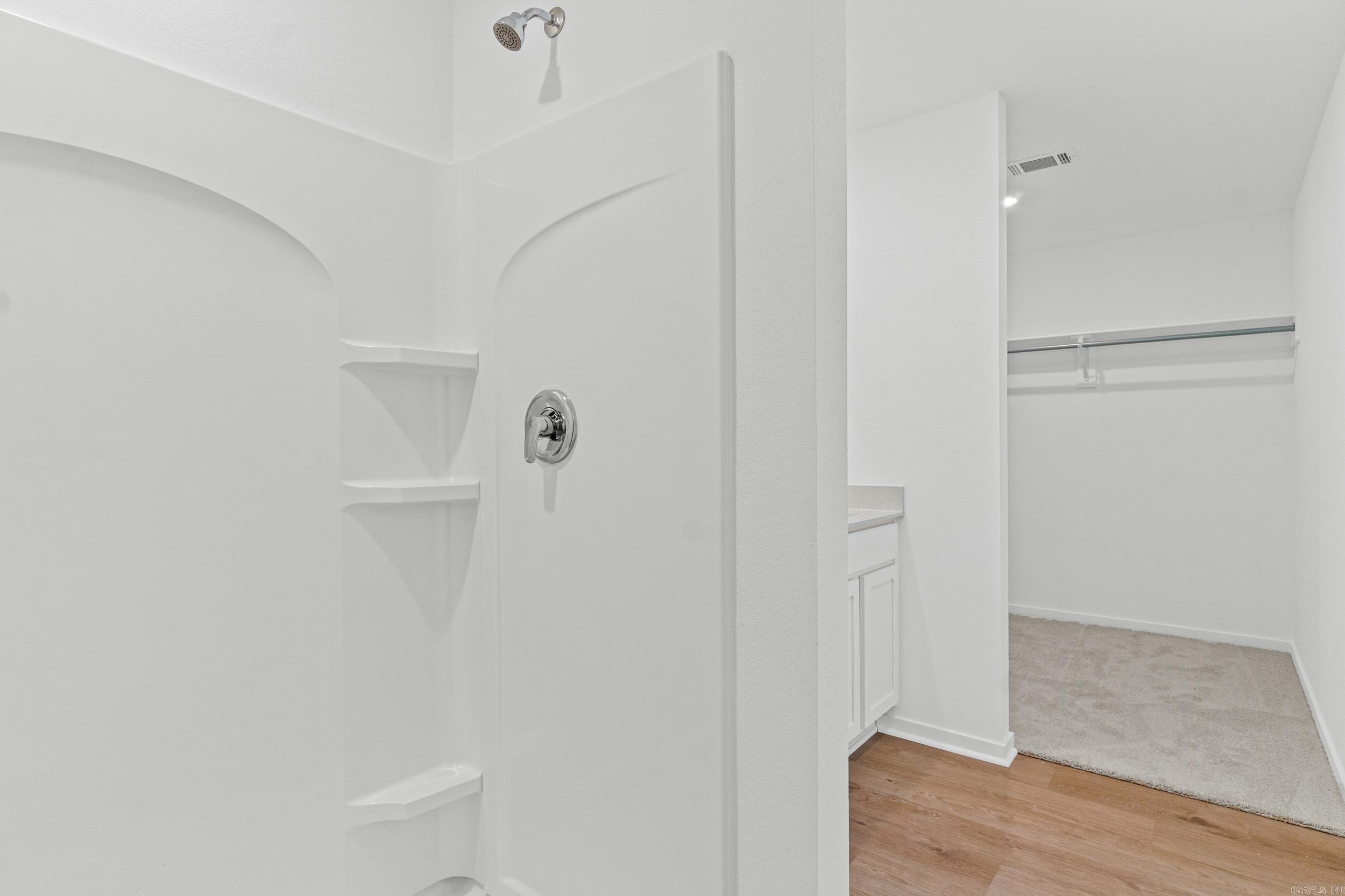 6105 Croft Avenue Property Photo 19