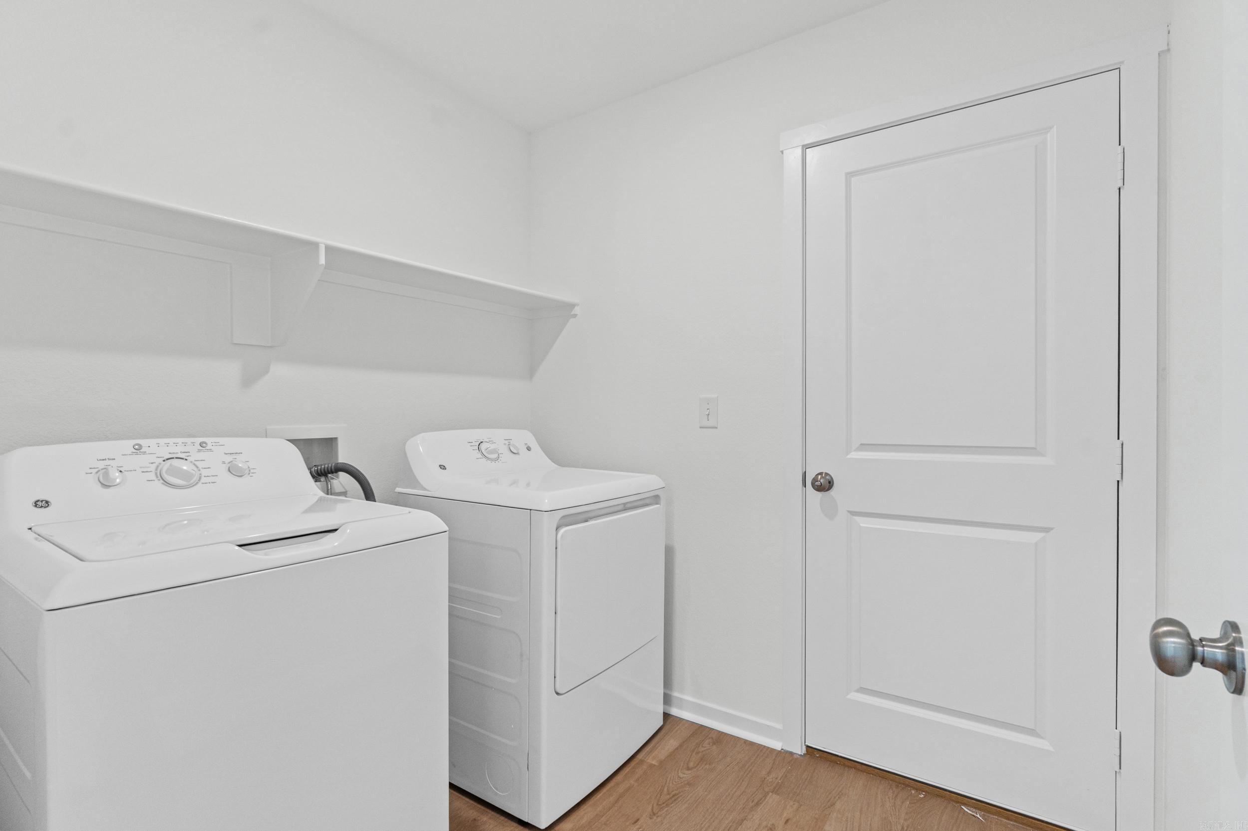 6105 Croft Avenue Property Photo 28