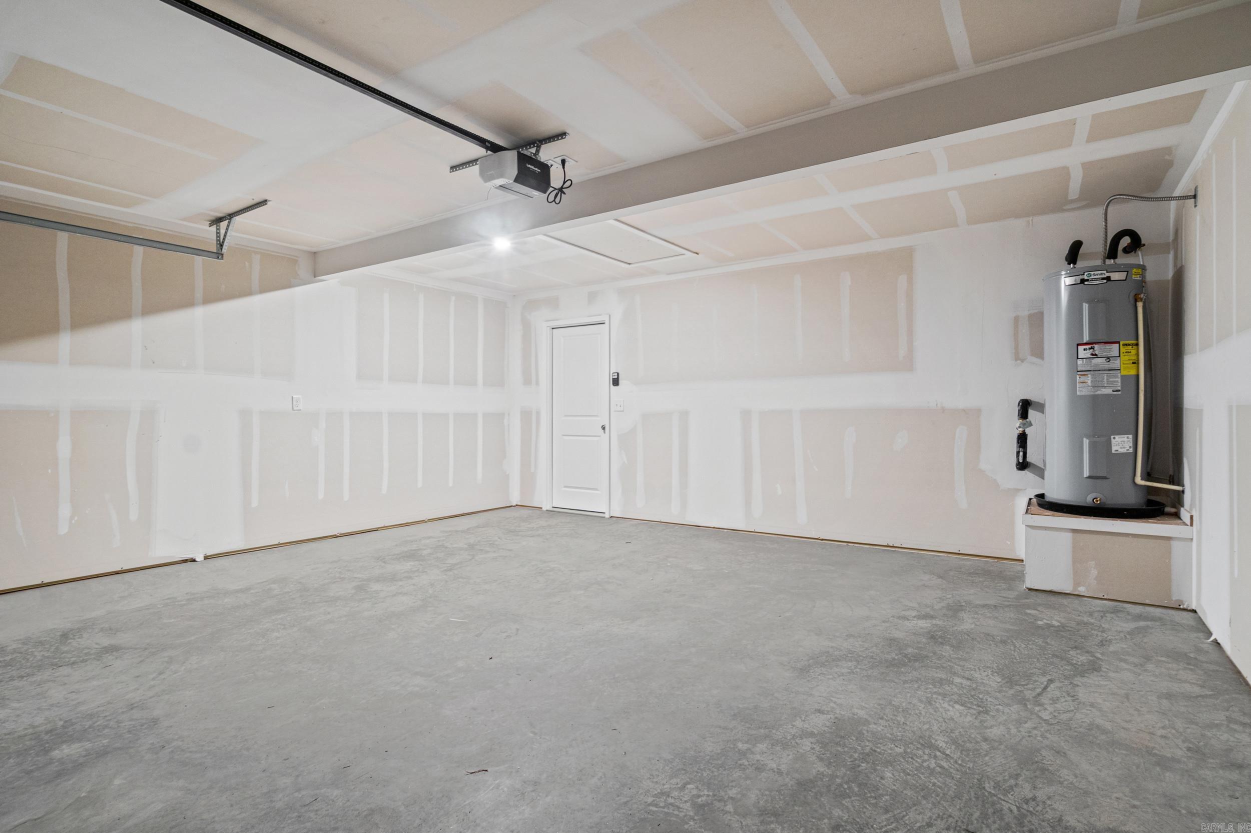 6105 Croft Avenue Property Photo 29