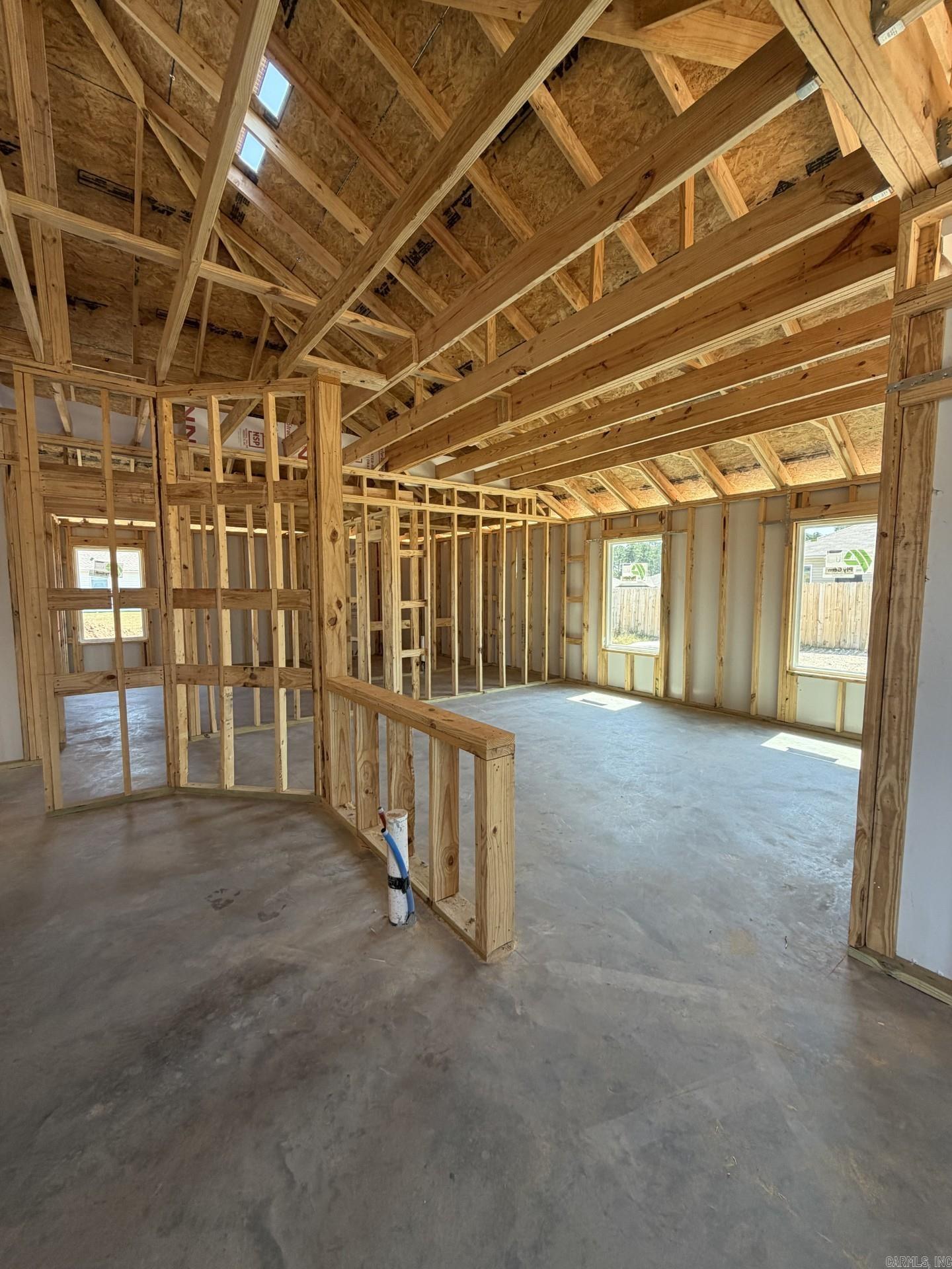 6697 Hollywood Avenue Property Photo 5