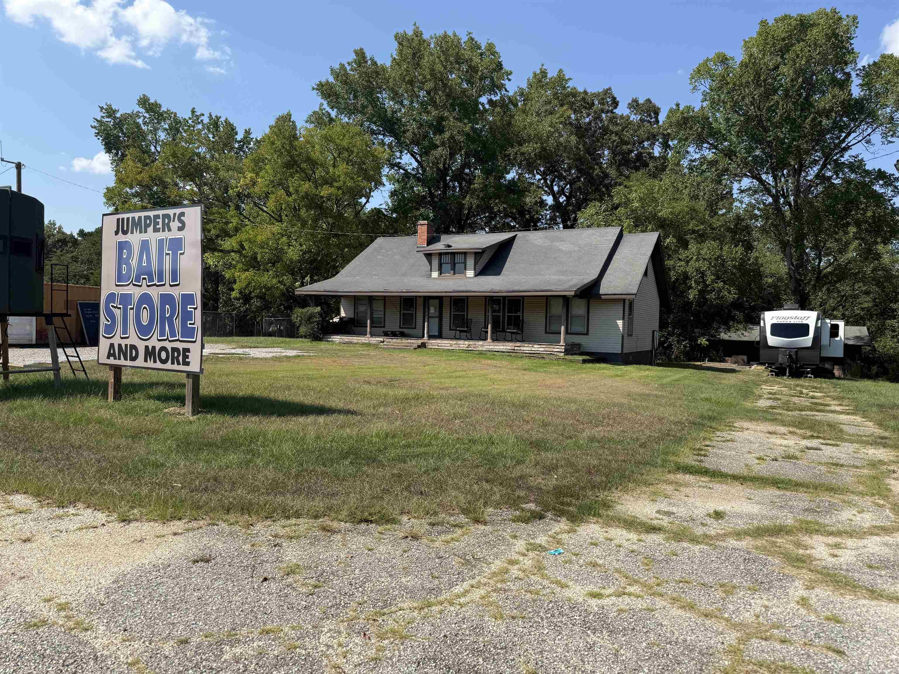 17146 Highway 70 Property Photo 1