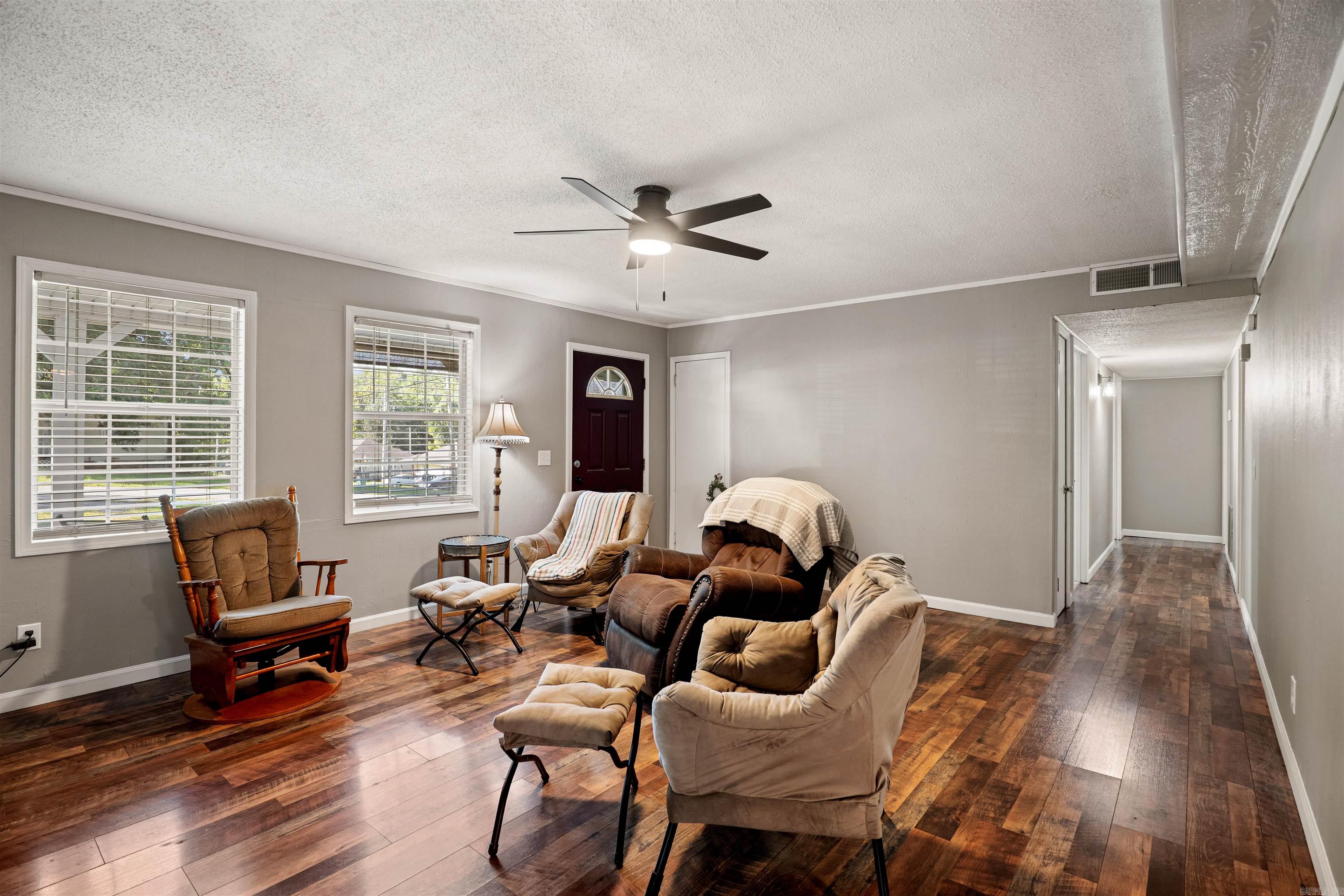 301 Winchester Street Property Photo 7