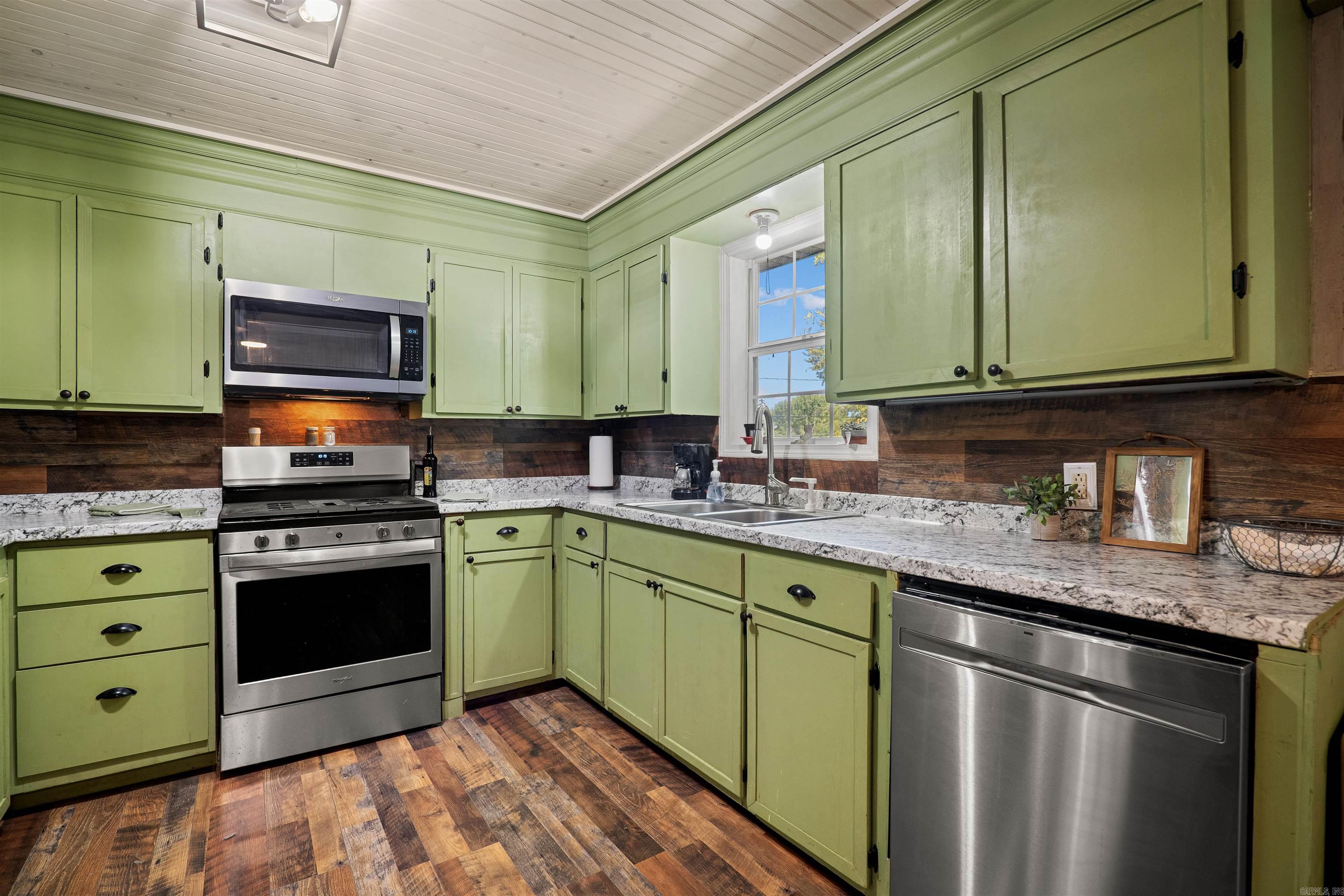 301 Winchester Street Property Photo 10