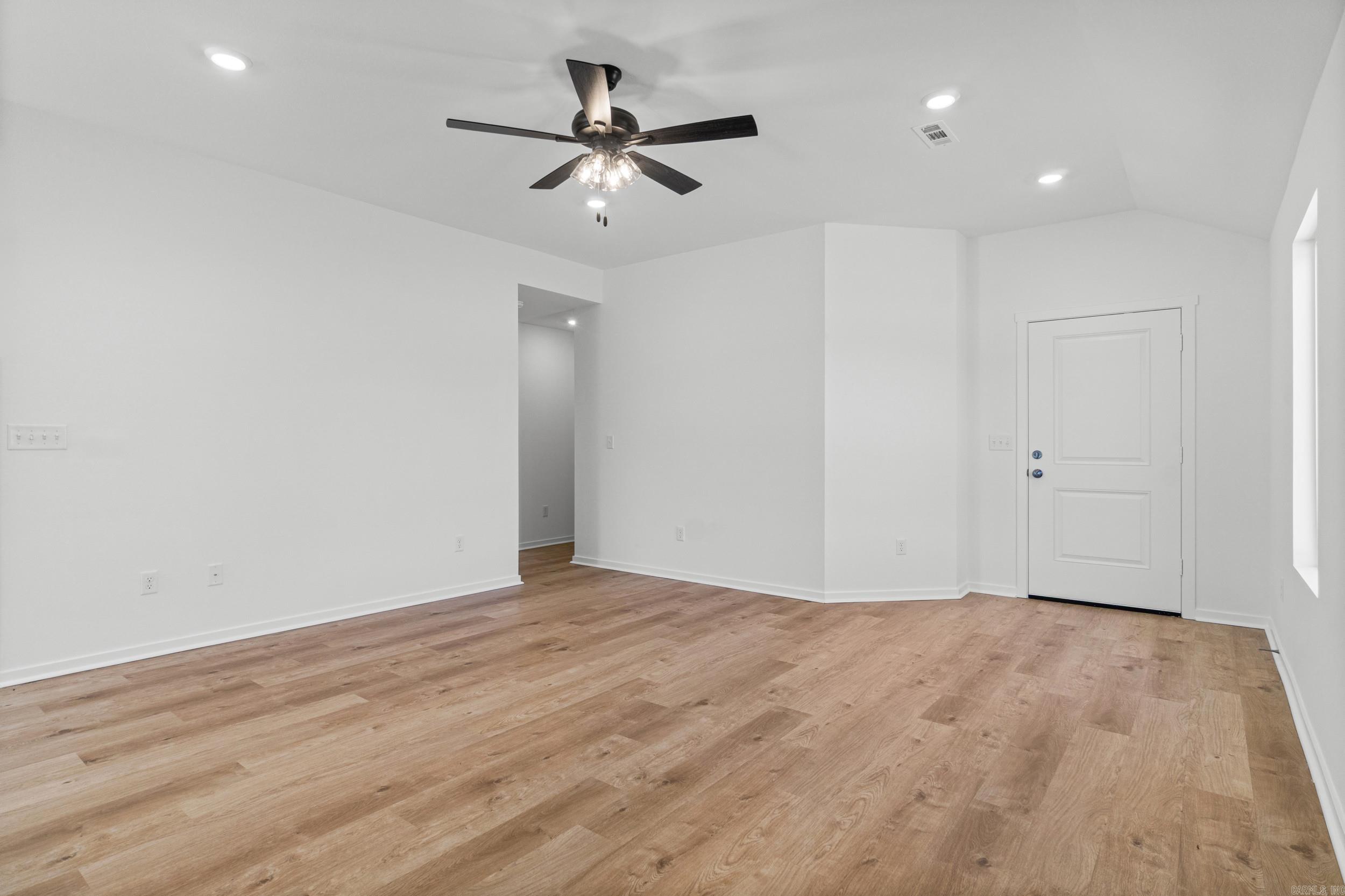 8001 Chesapeake Trail Property Photo 7