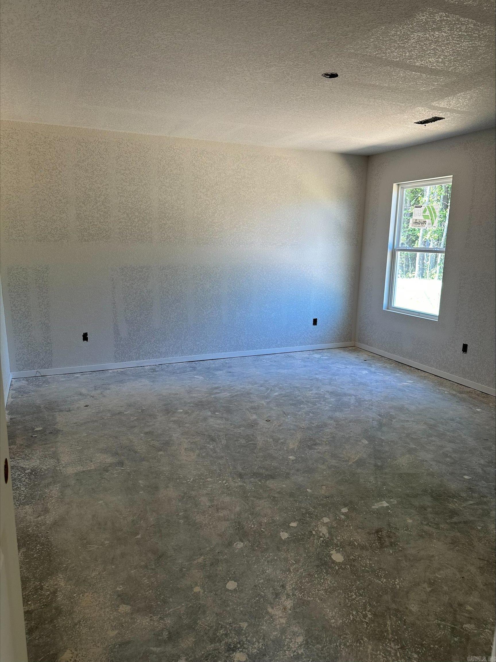 8112 Chesapeake Trail Property Photo 4