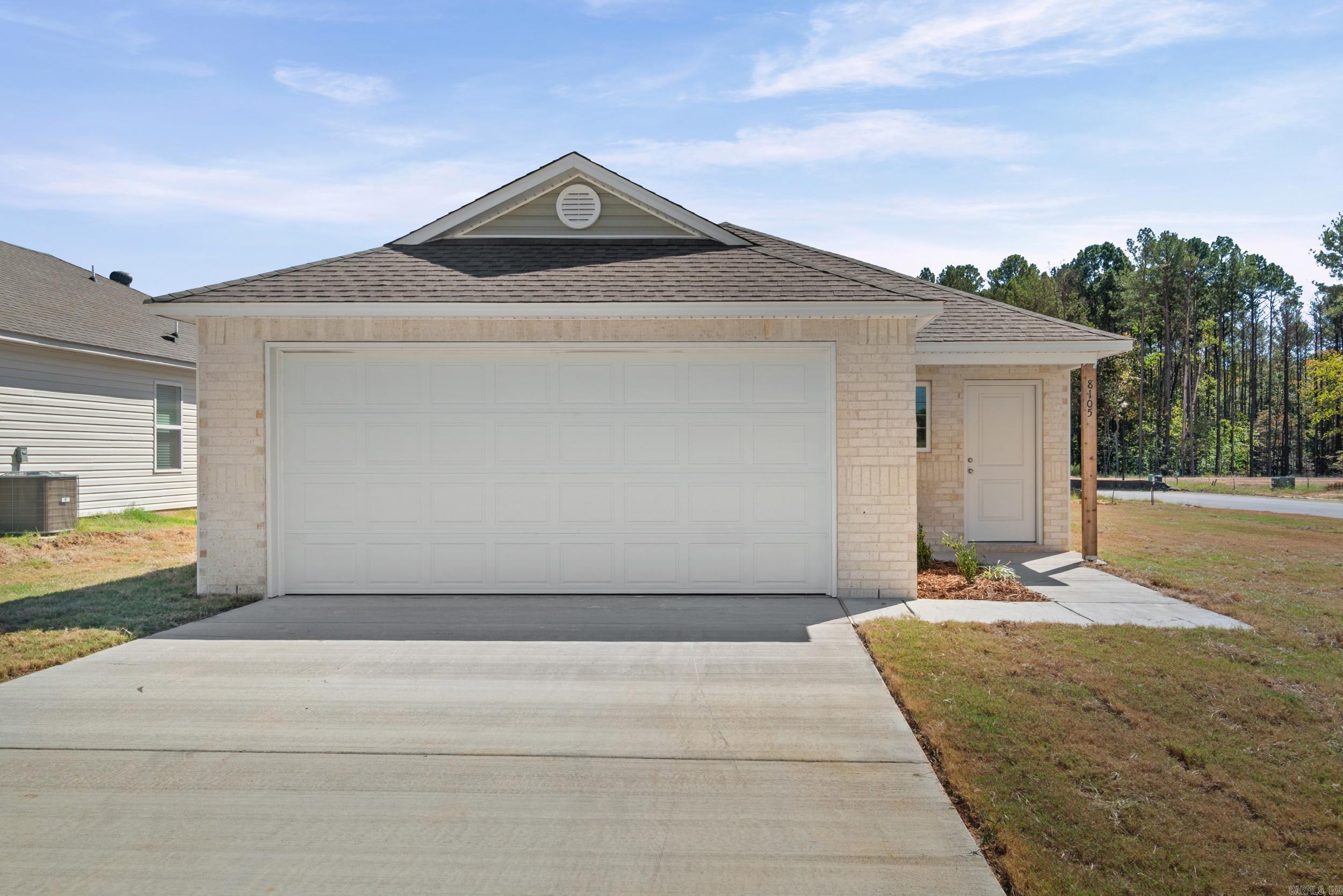 8105 Chesapeake Trail Property Photo 1