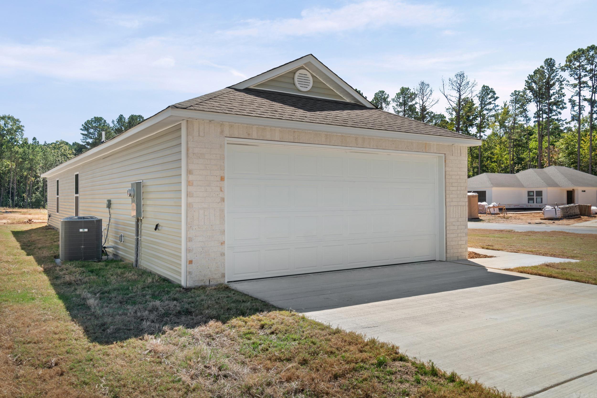 8105 Chesapeake Trail Property Photo 3