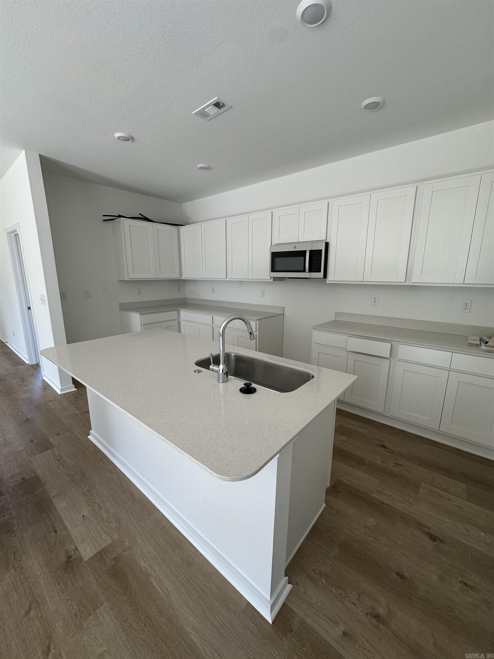 8104 Chesapeake Trail Property Photo 4