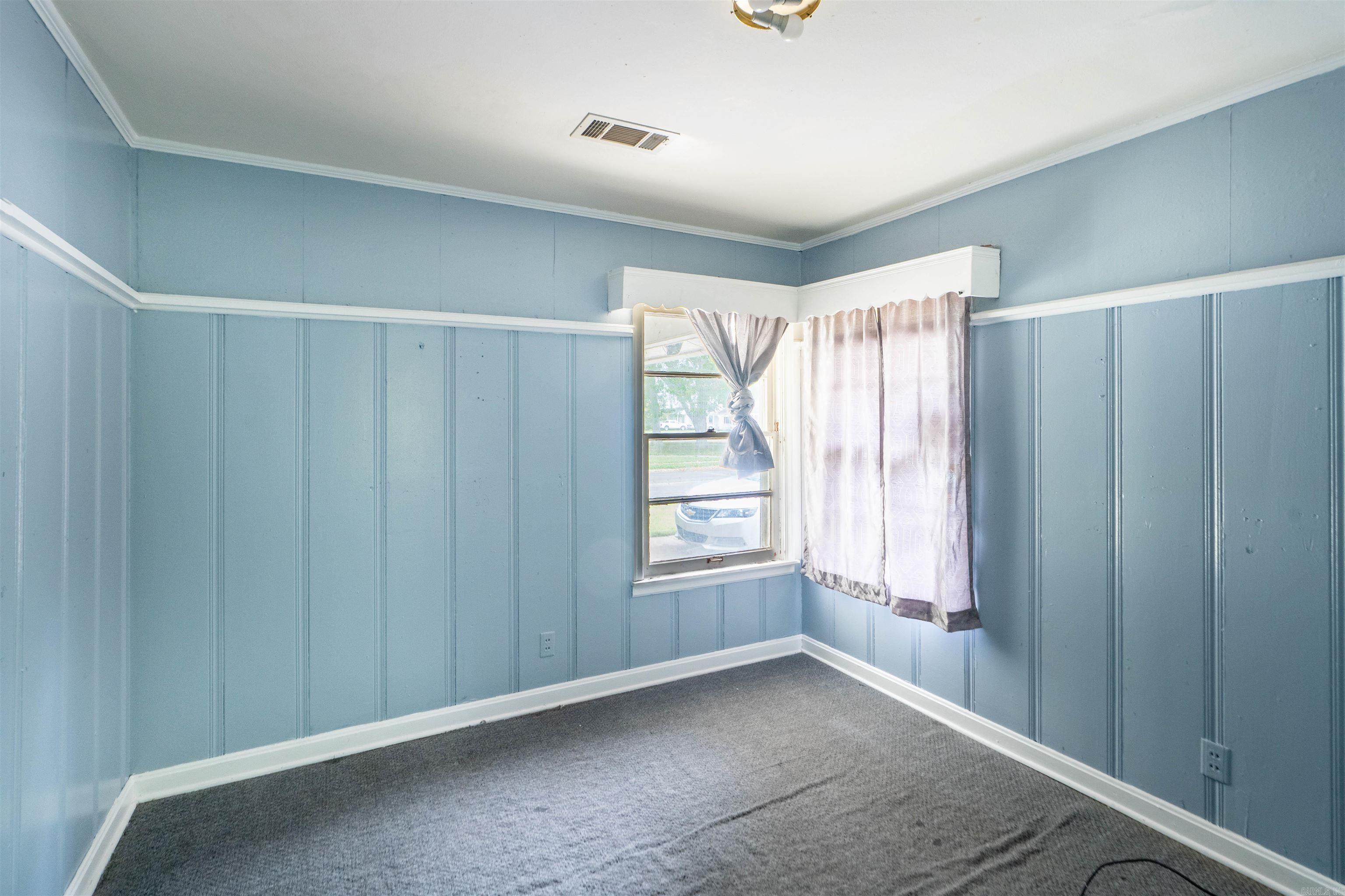 1000 W Pecan Street Property Photo 6