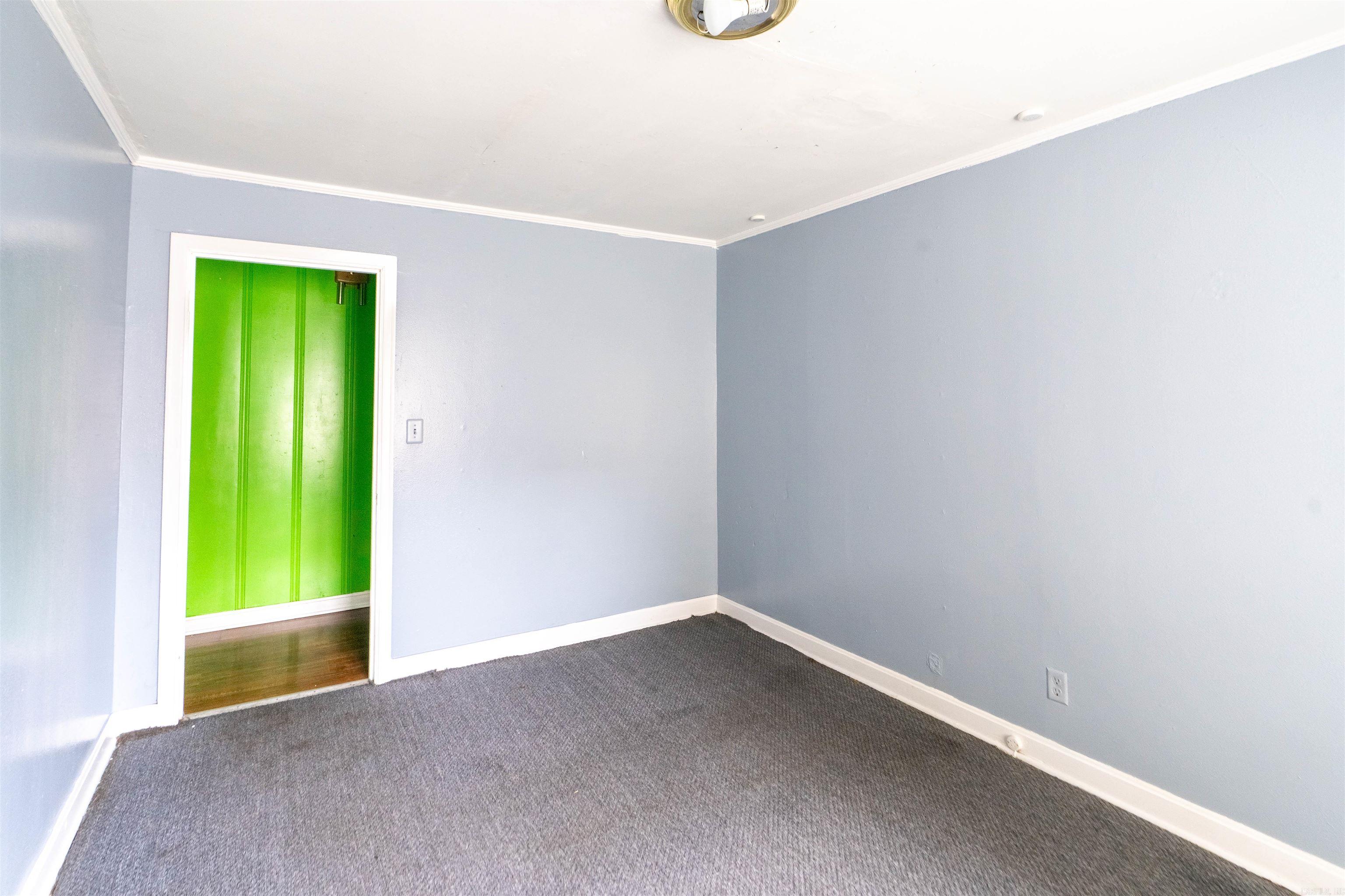 1000 W Pecan Street Property Photo 9