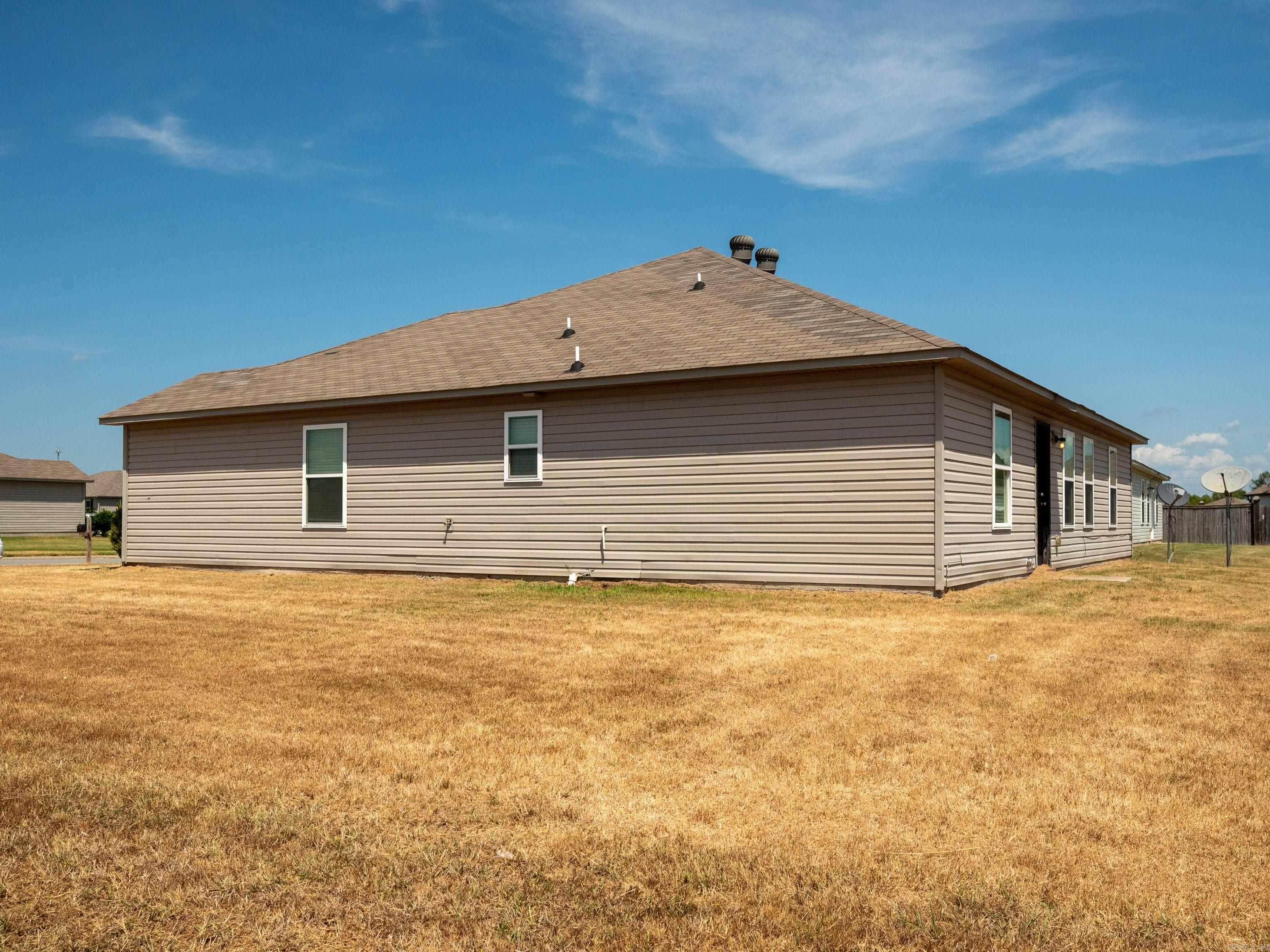 12800 Faulkner Crossing Drive Property Photo 9