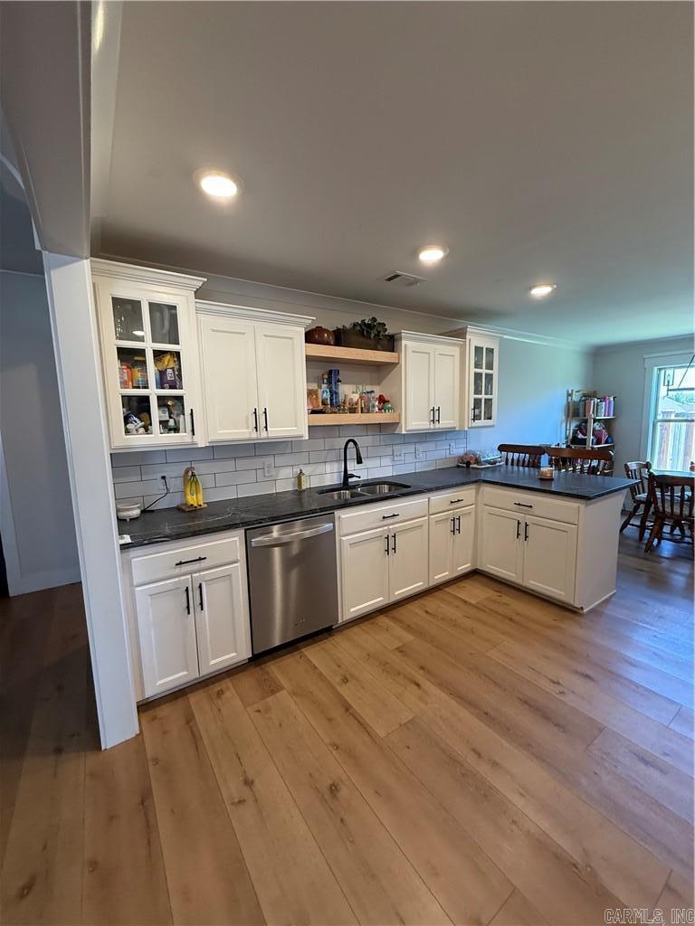 222 Promenade Cir Property Photo 6