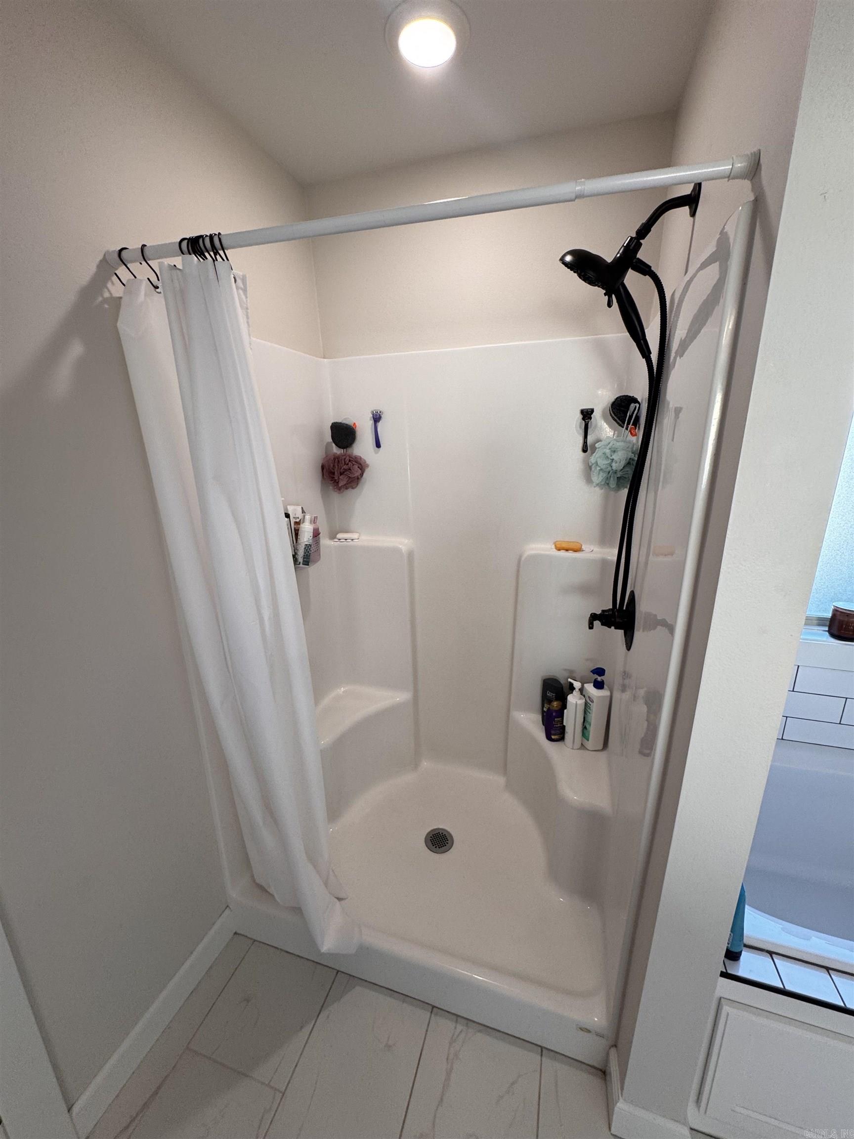 222 Promenade Cir Property Photo 19